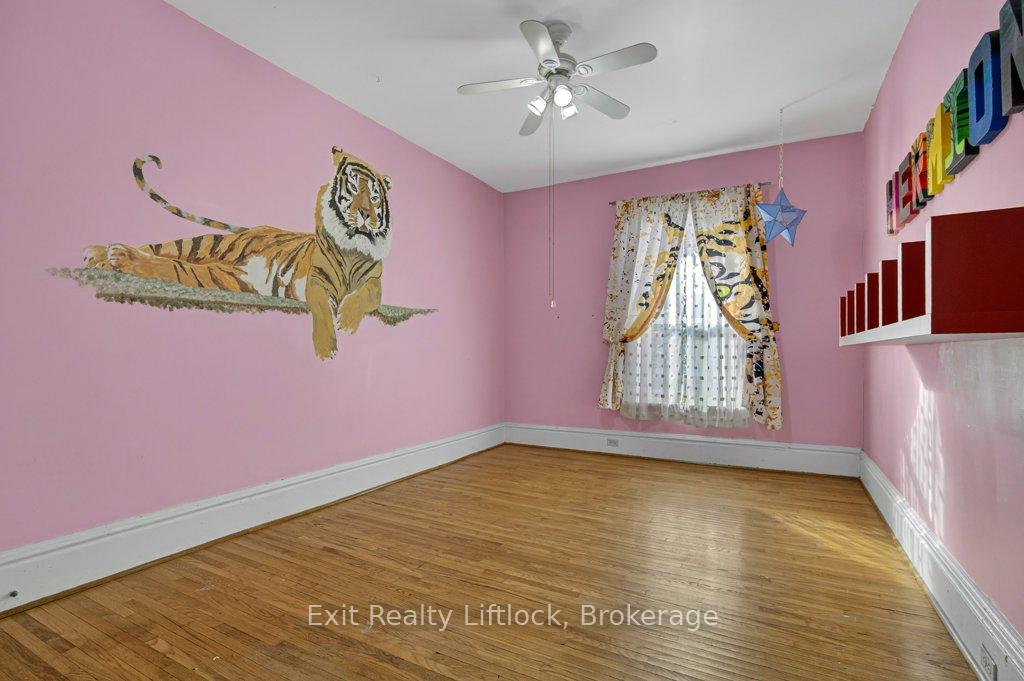 Photo 17 of 212 Barnardo Avenue, Peterborough, Northcrest Ward 5 — HOMEH
