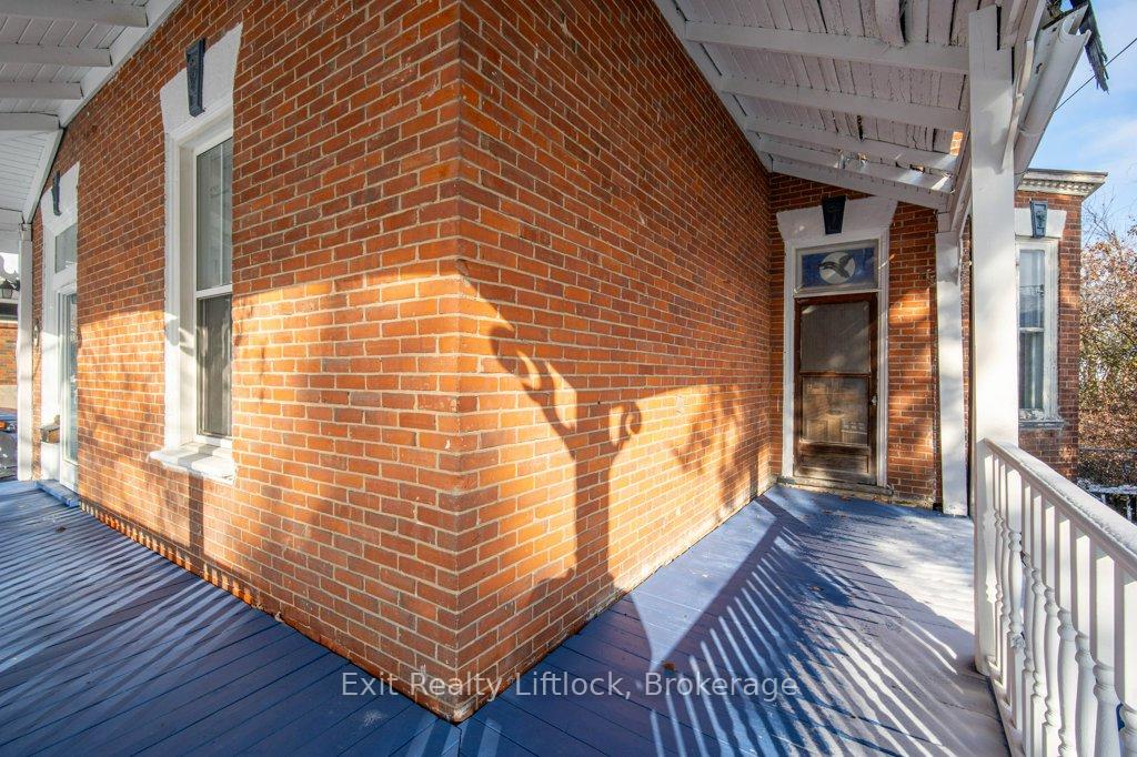 Photo 25 of 212 Barnardo Avenue, Peterborough, Northcrest Ward 5 — HOMEH