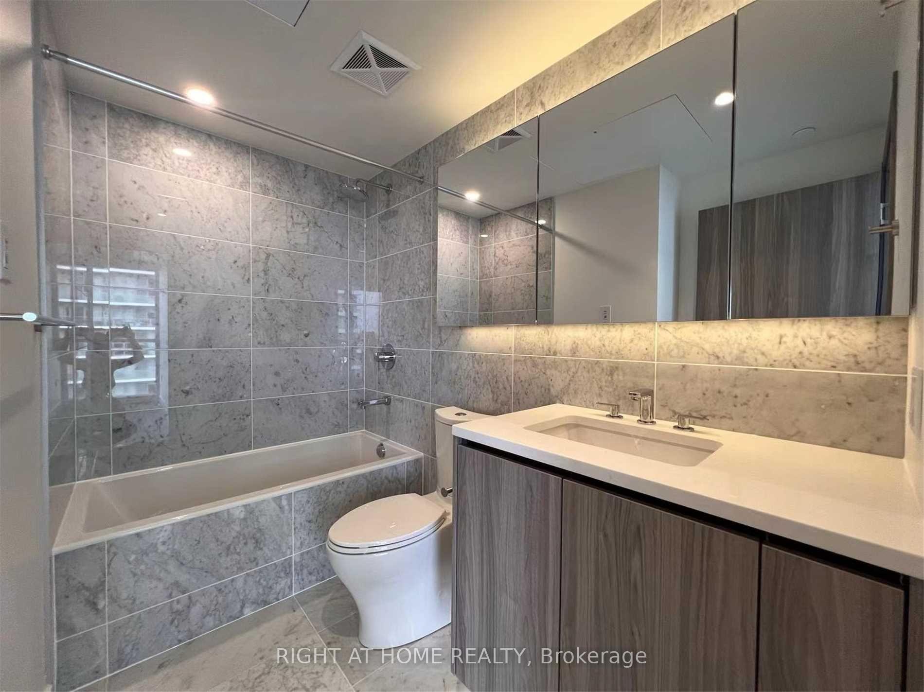 Photo 14 of Unit 1602, 95 Mcmahon Drive, North York, Bayview Village — HOMEH