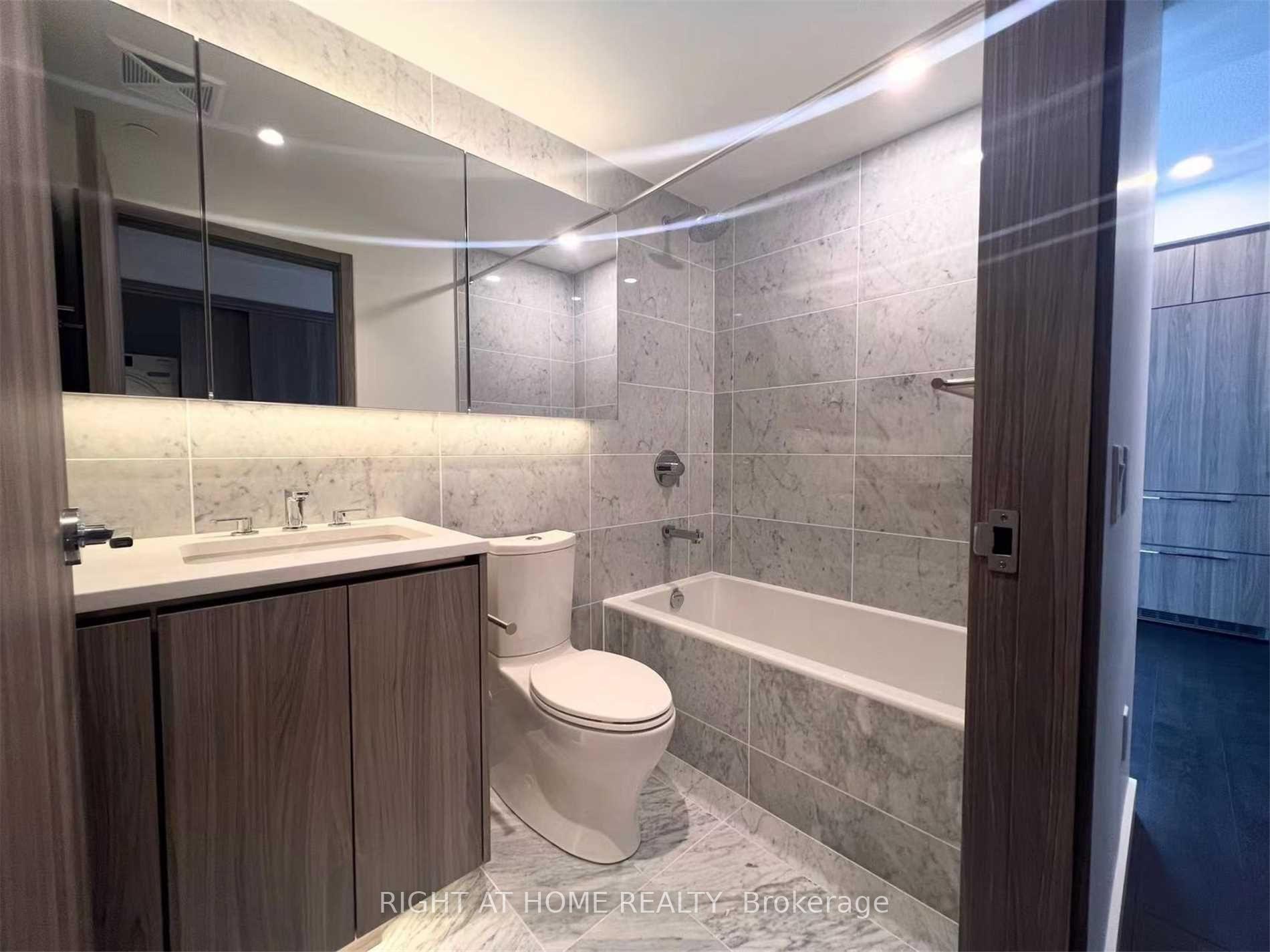 Photo 17 of Unit 1602, 95 Mcmahon Drive, North York, Bayview Village — HOMEH