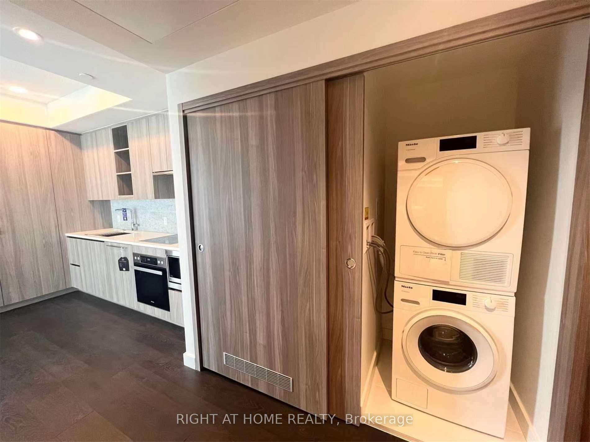 Photo 28 of Unit 1602, 95 Mcmahon Drive, North York, Bayview Village — HOMEH