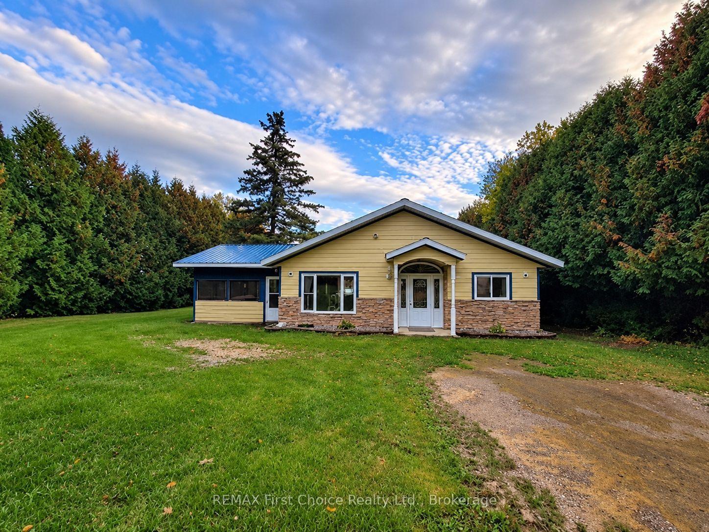 Photo 1 of 702 River Avenue E, Rainy River, TB-403 — HOMEH