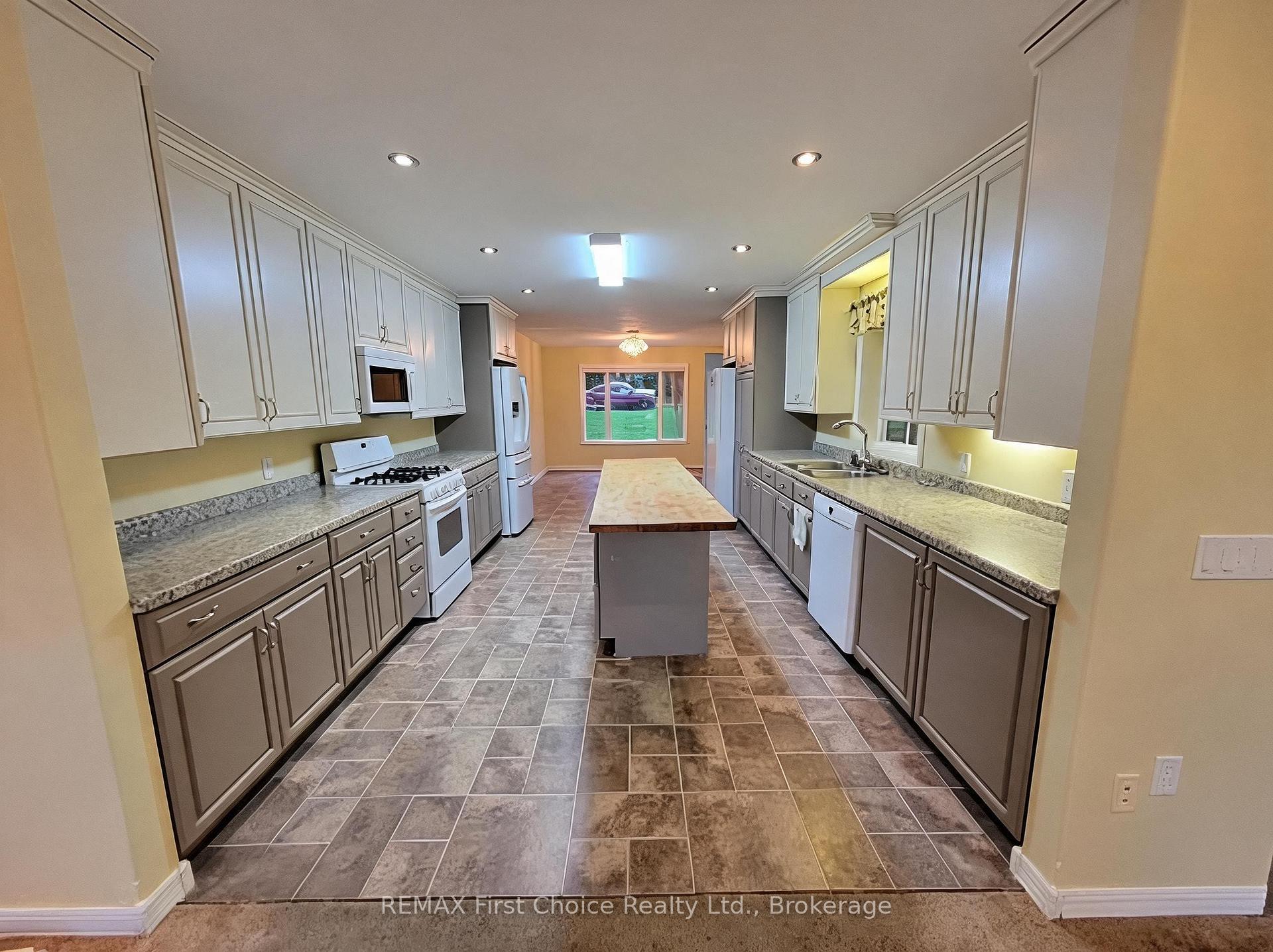 Photo 2 of 702 River Avenue E, Rainy River, TB-403 — HOMEH