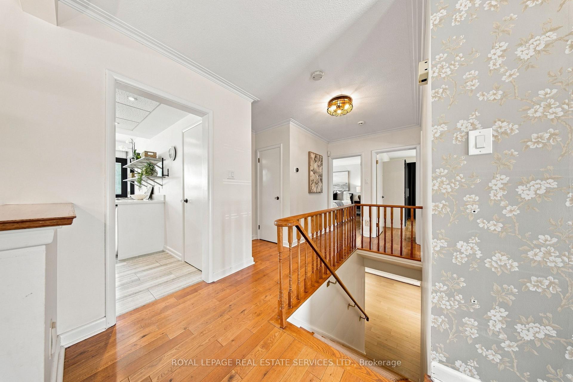 Photo 19 of 16 Oldham Road, Etobicoke, Princess-Rosethorn — HOMEH