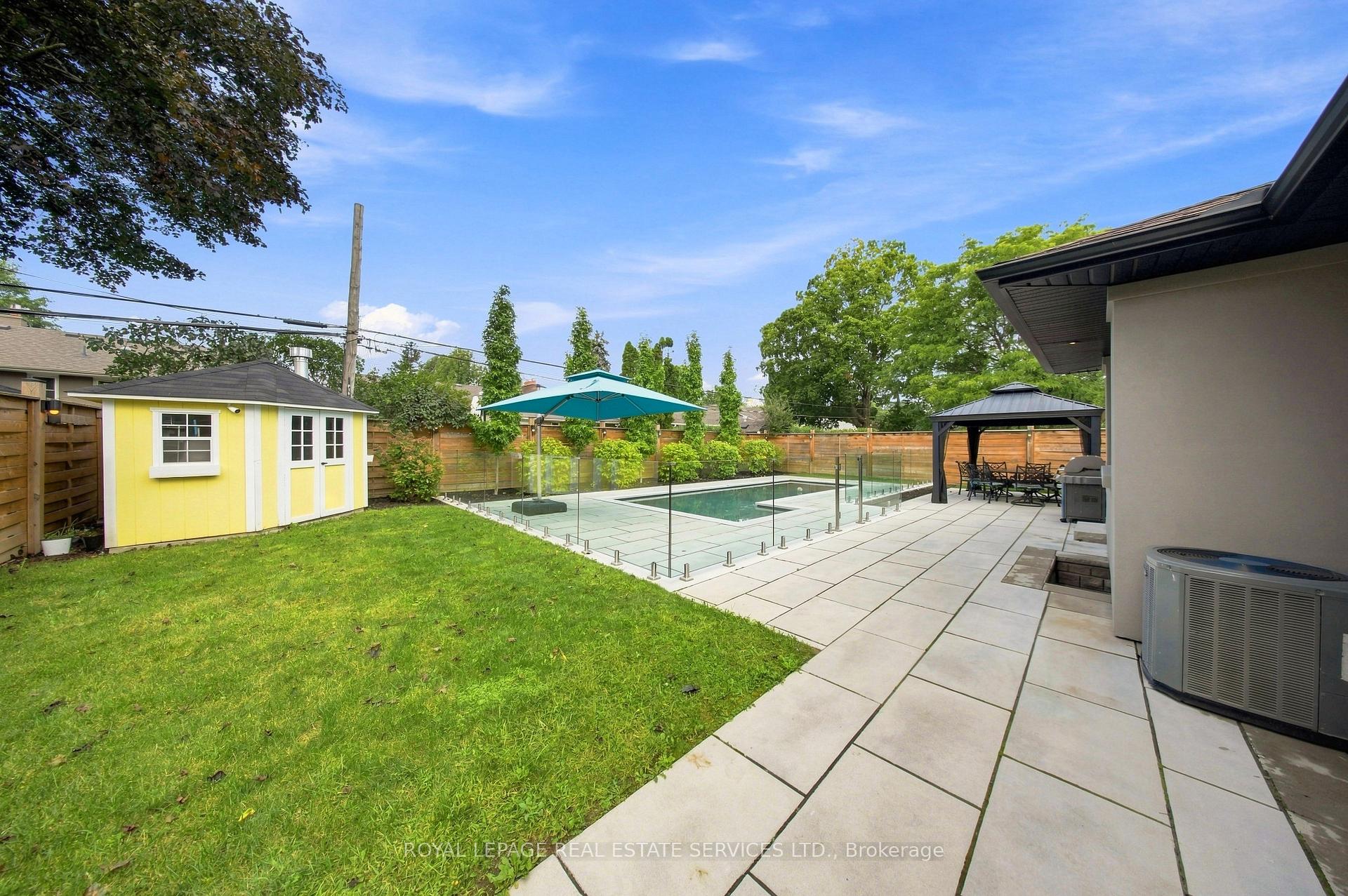 Photo 34 of 16 Oldham Road, Etobicoke, Princess-Rosethorn — HOMEH