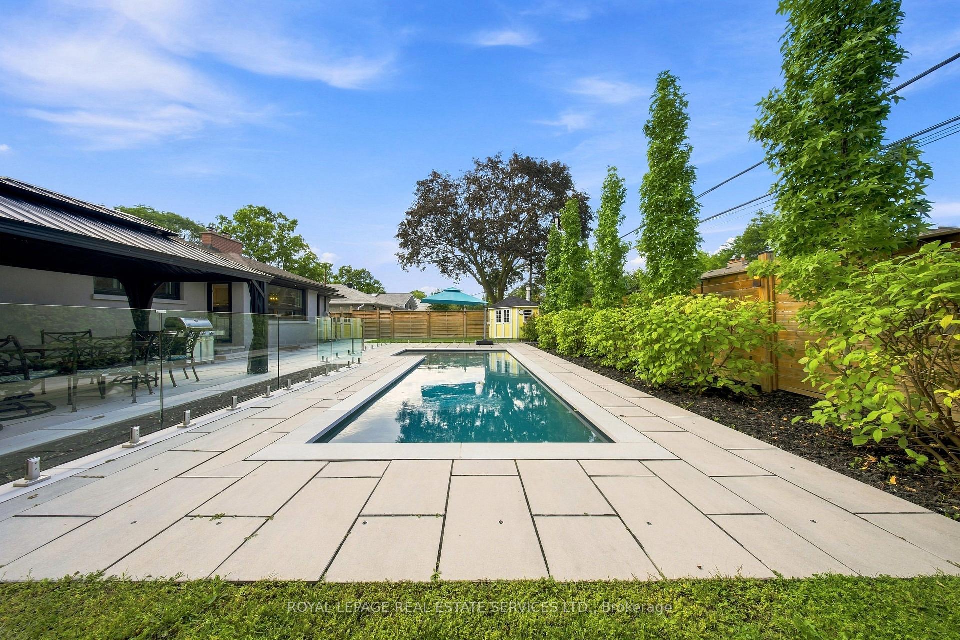 Photo 37 of 16 Oldham Road, Etobicoke, Princess-Rosethorn — HOMEH