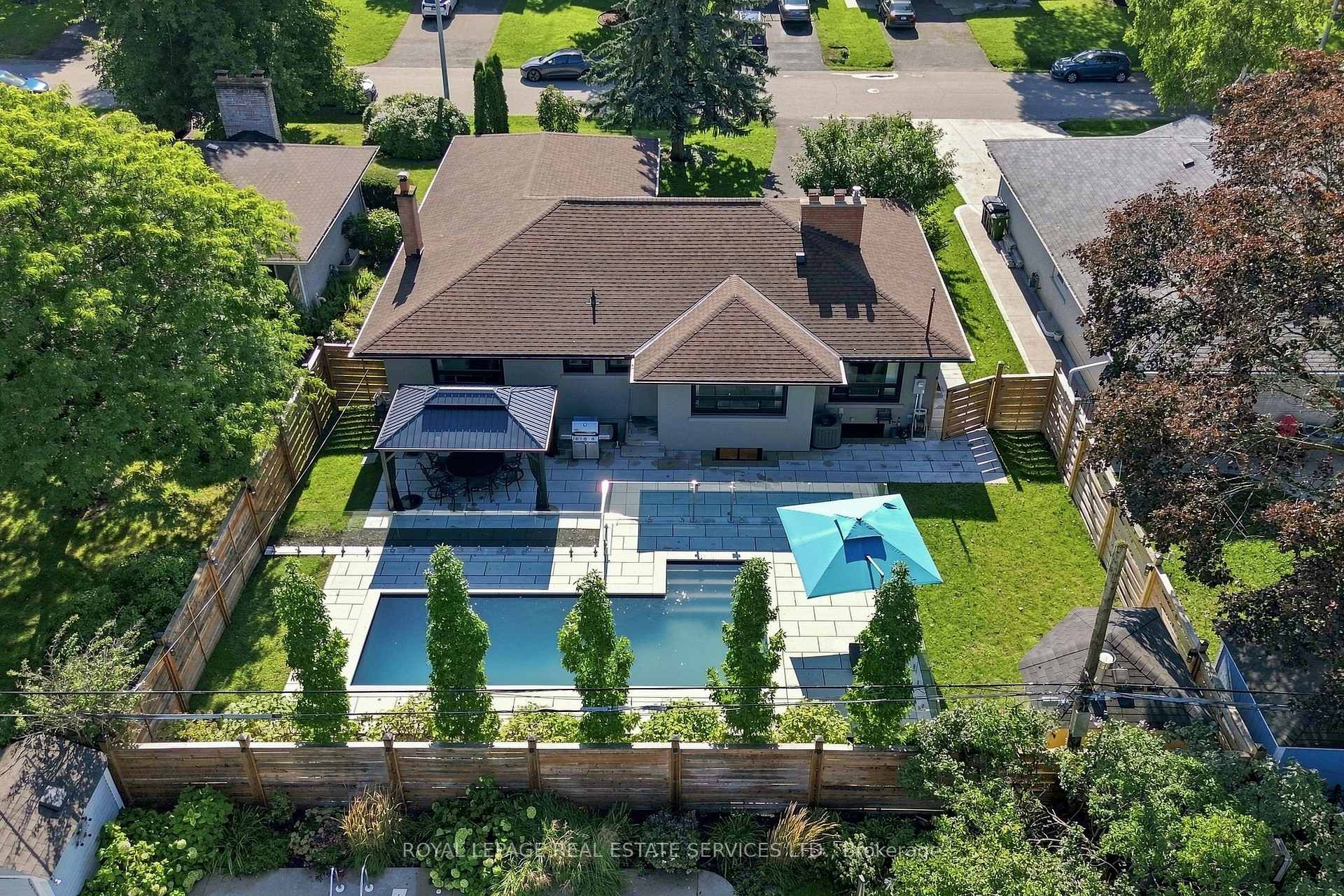 Photo 39 of 16 Oldham Road, Etobicoke, Princess-Rosethorn — HOMEH