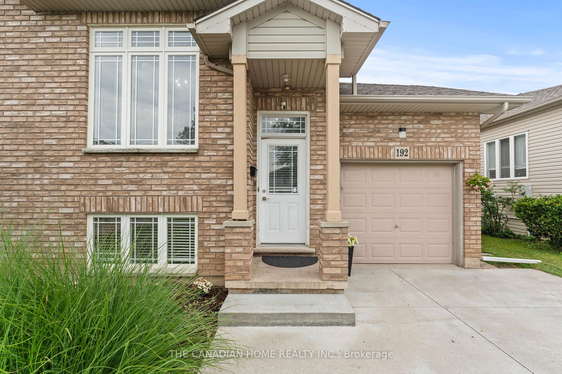 Photo 4 of 192 Oakcrest Avenue E, Welland, West Welland — HOMEH