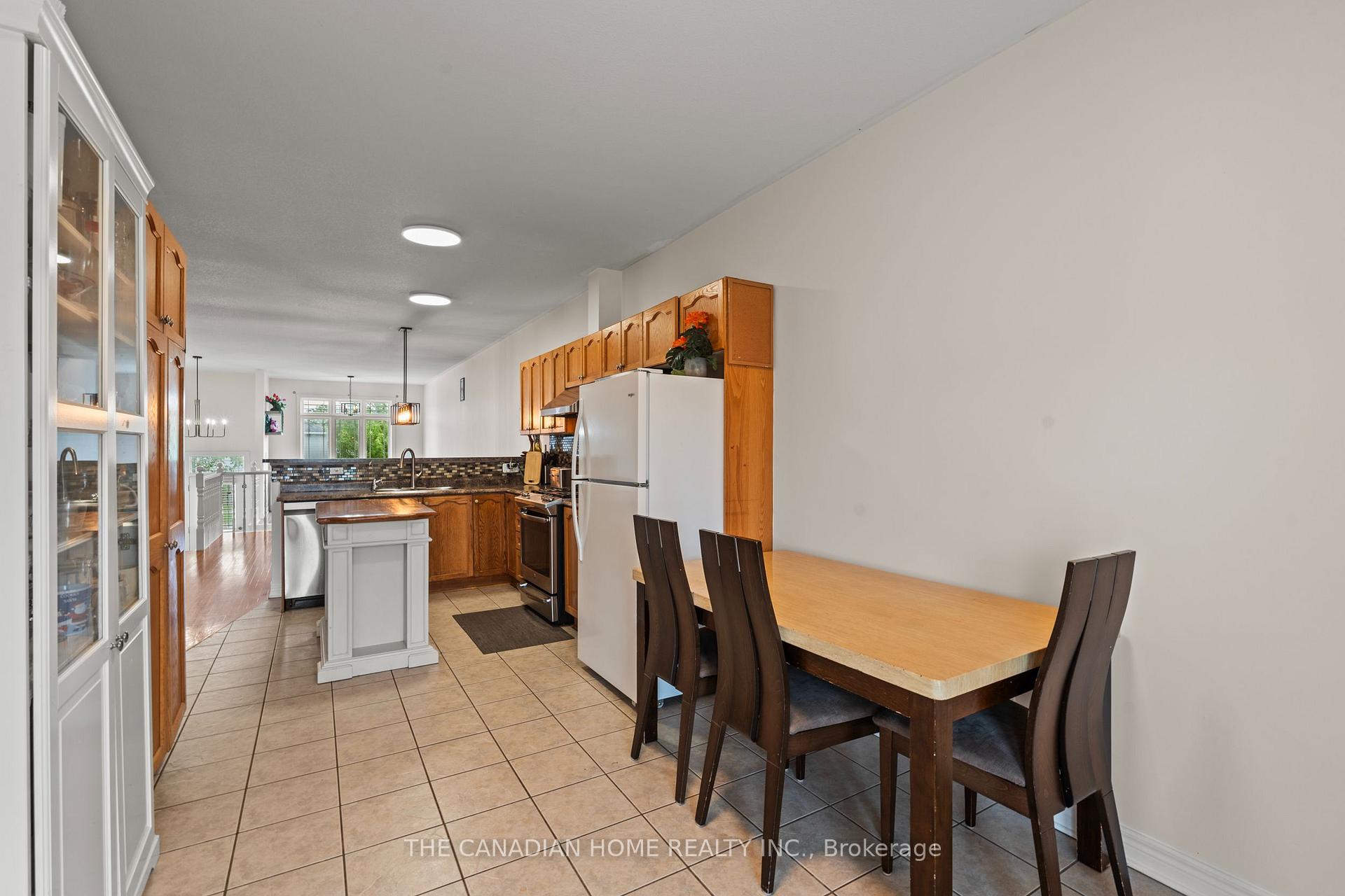 Photo 15 of 192 Oakcrest Avenue E, Welland, West Welland — HOMEH