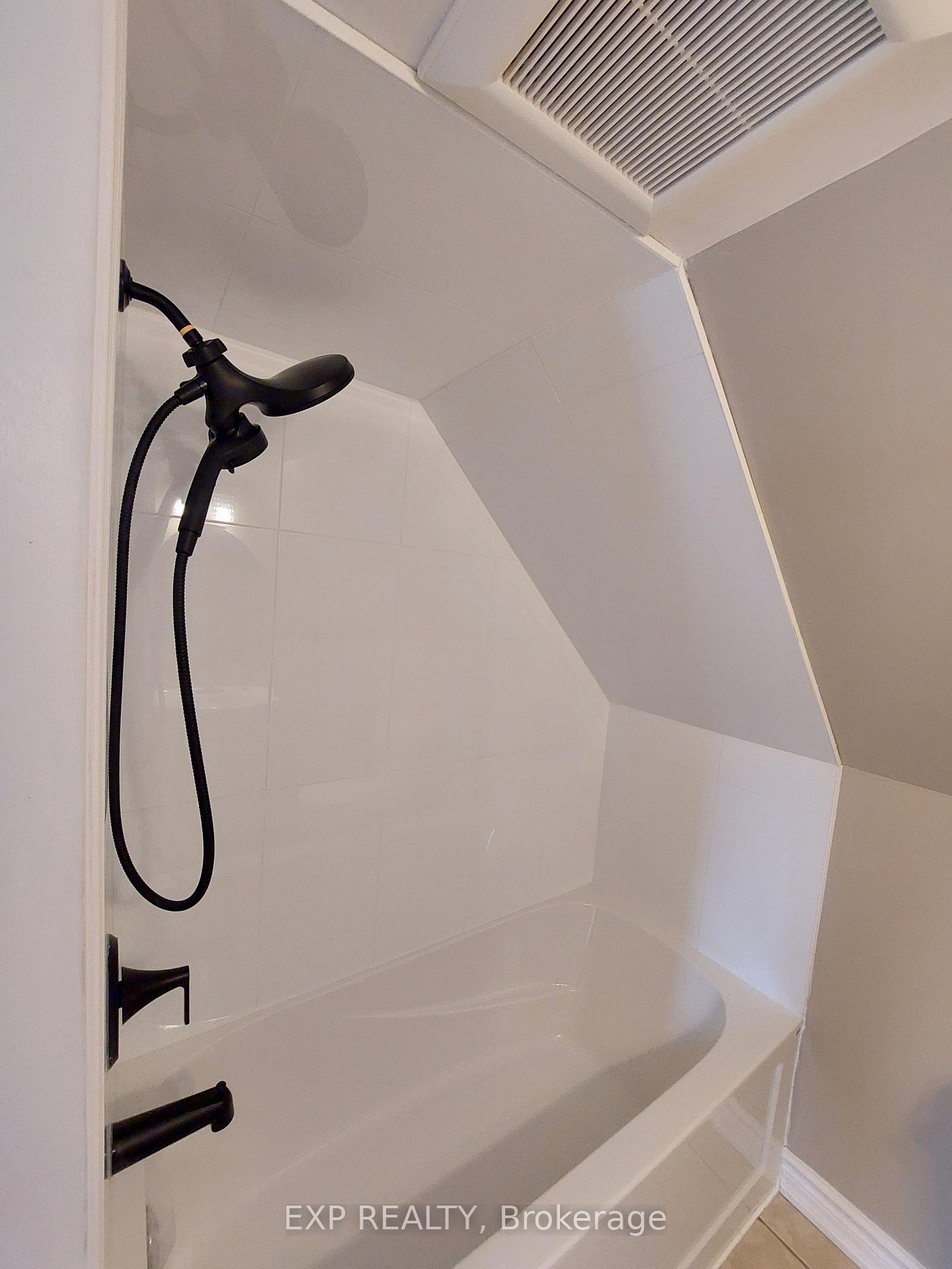 Photo 8 of Unit LOFT, 148 Gibson Avenue, Hamilton, Gibson — HOMEH