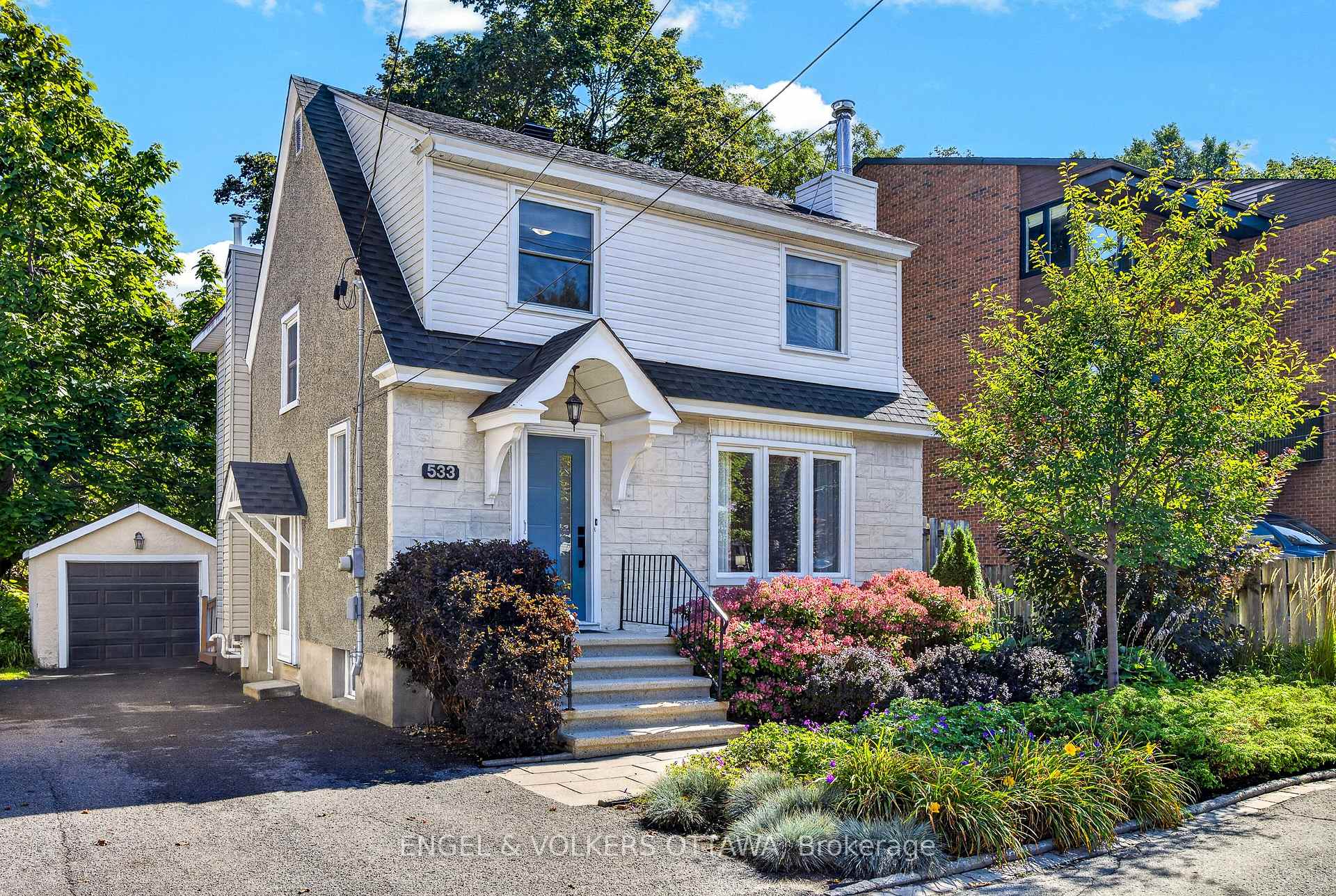 Photo 2 of 533 Hilson Avenue, Ottawa, Westboro/Hampton Park — HOMEH