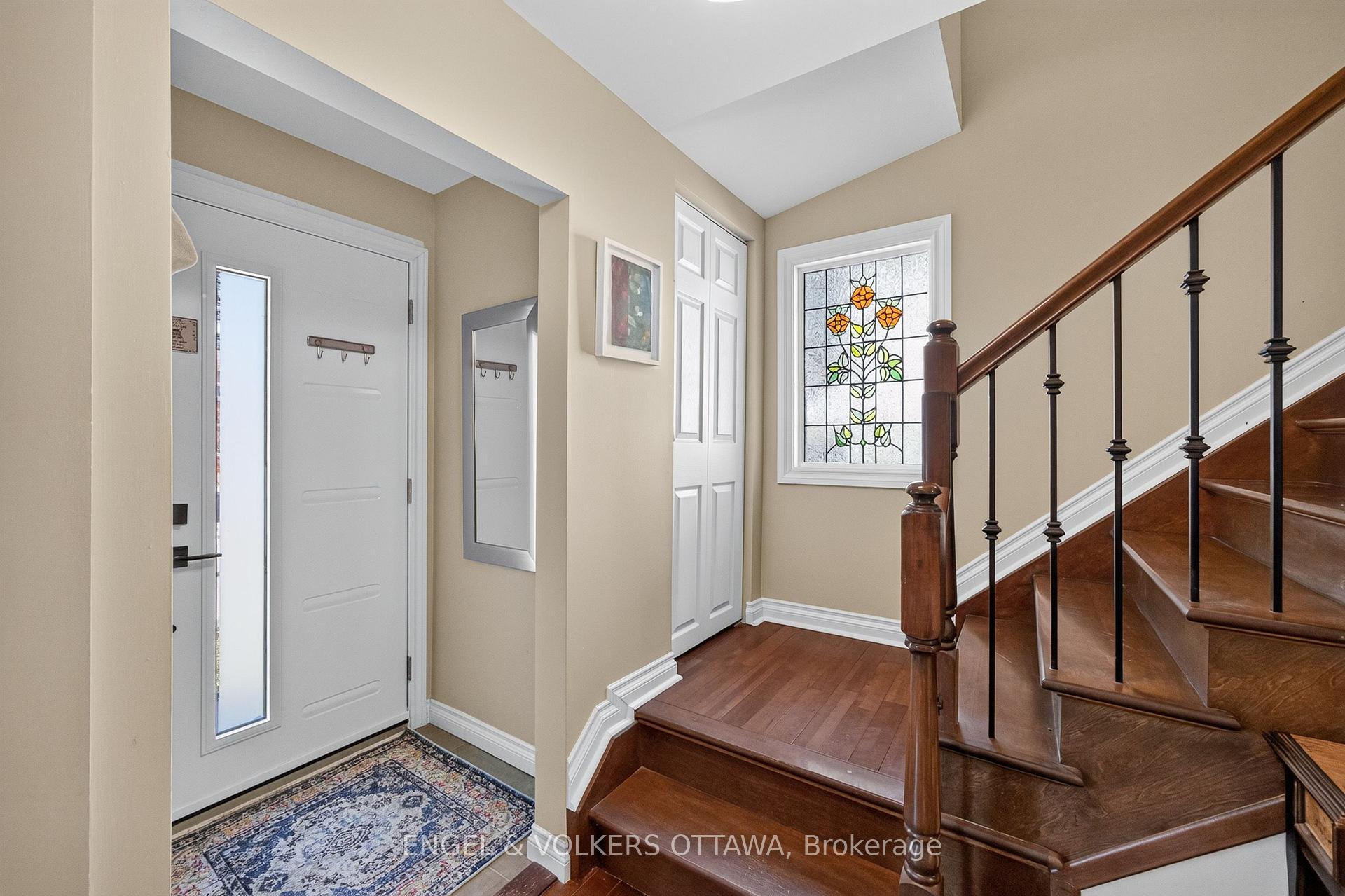 Photo 3 of 533 Hilson Avenue, Ottawa, Westboro/Hampton Park — HOMEH