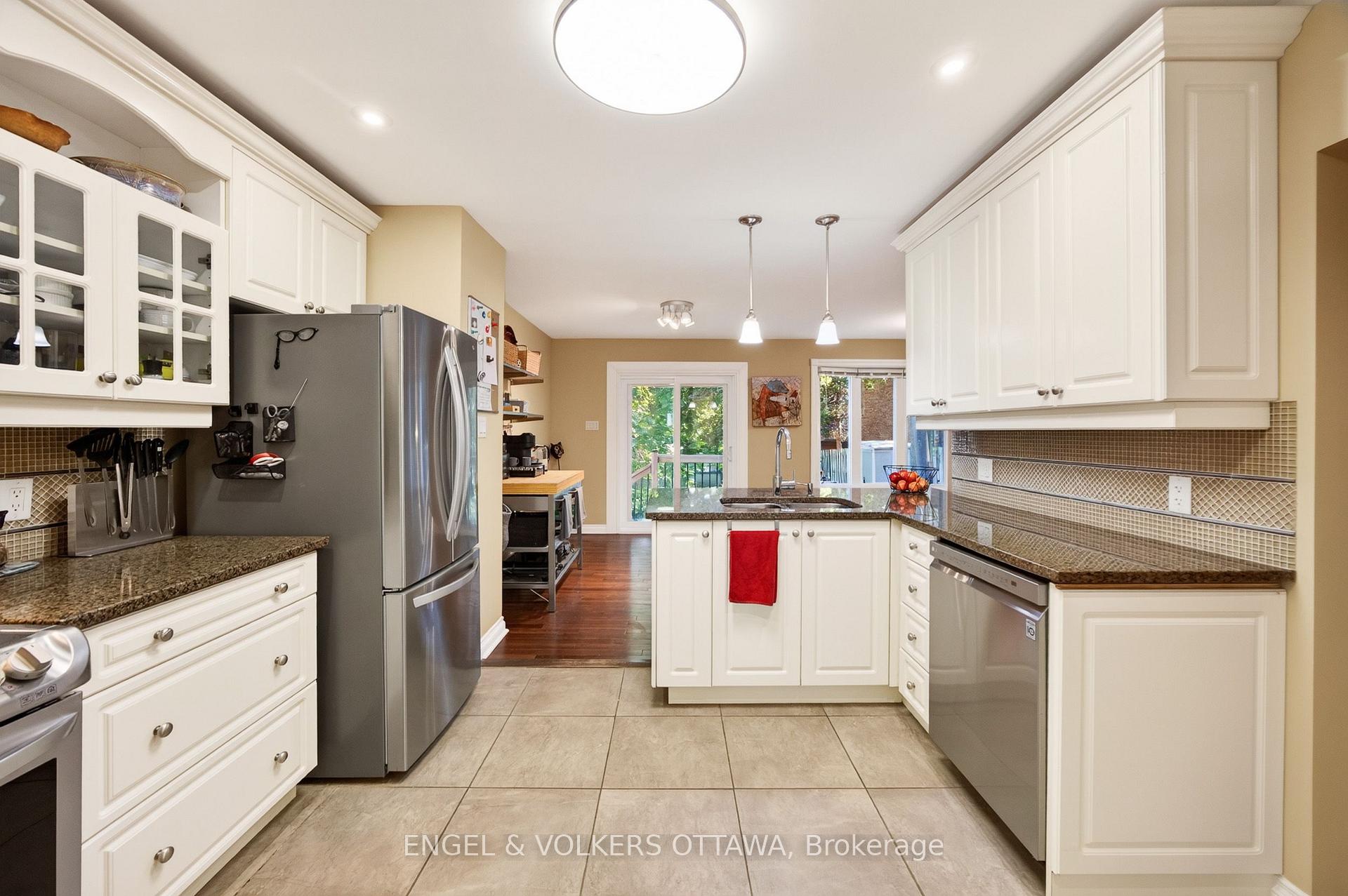 Photo 12 of 533 Hilson Avenue, Ottawa, Westboro/Hampton Park — HOMEH