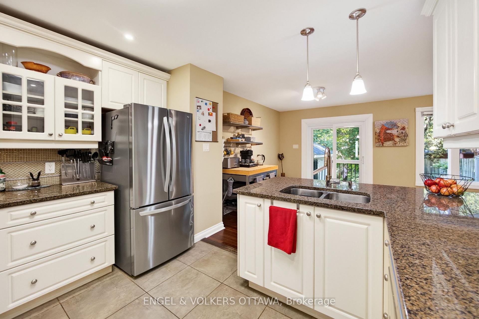 Photo 13 of 533 Hilson Avenue, Ottawa, Westboro/Hampton Park — HOMEH