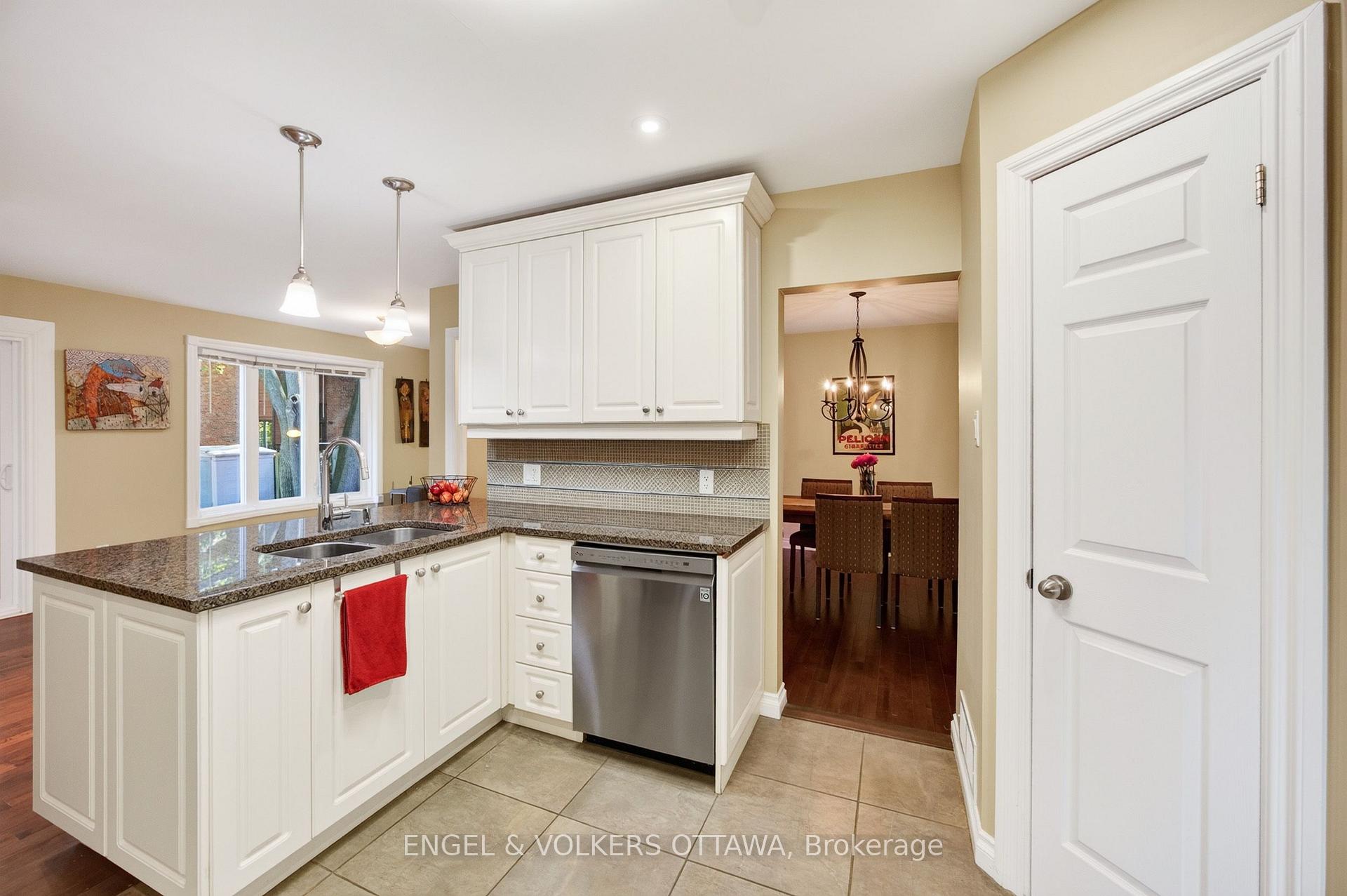 Photo 14 of 533 Hilson Avenue, Ottawa, Westboro/Hampton Park — HOMEH