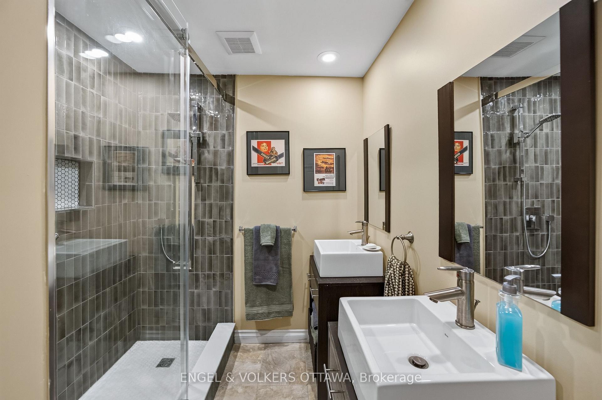 Photo 35 of 533 Hilson Avenue, Ottawa, Westboro/Hampton Park — HOMEH