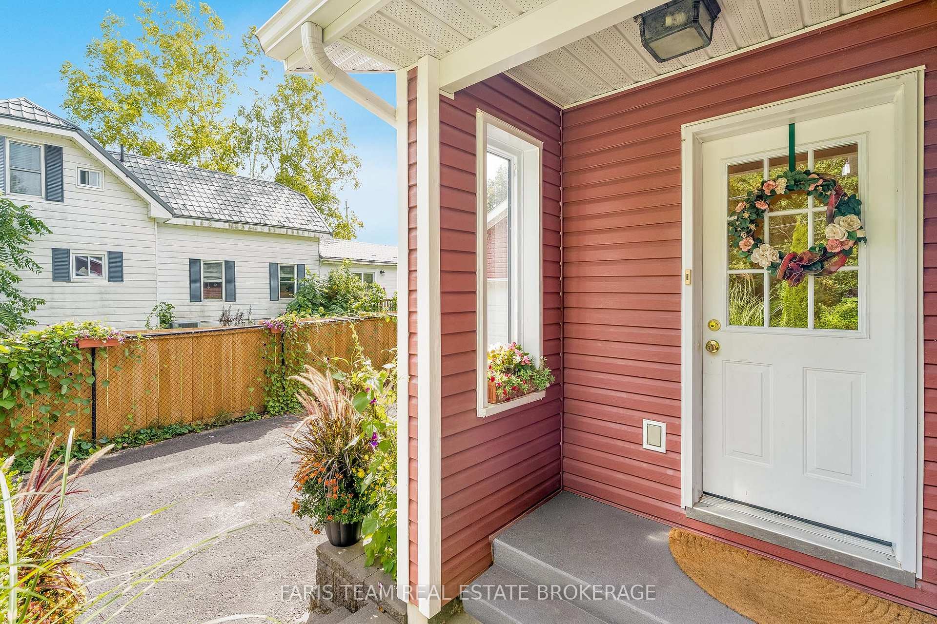Photo 3 of 320 Cherry Street, Tay, Waubaushene — HOMEH