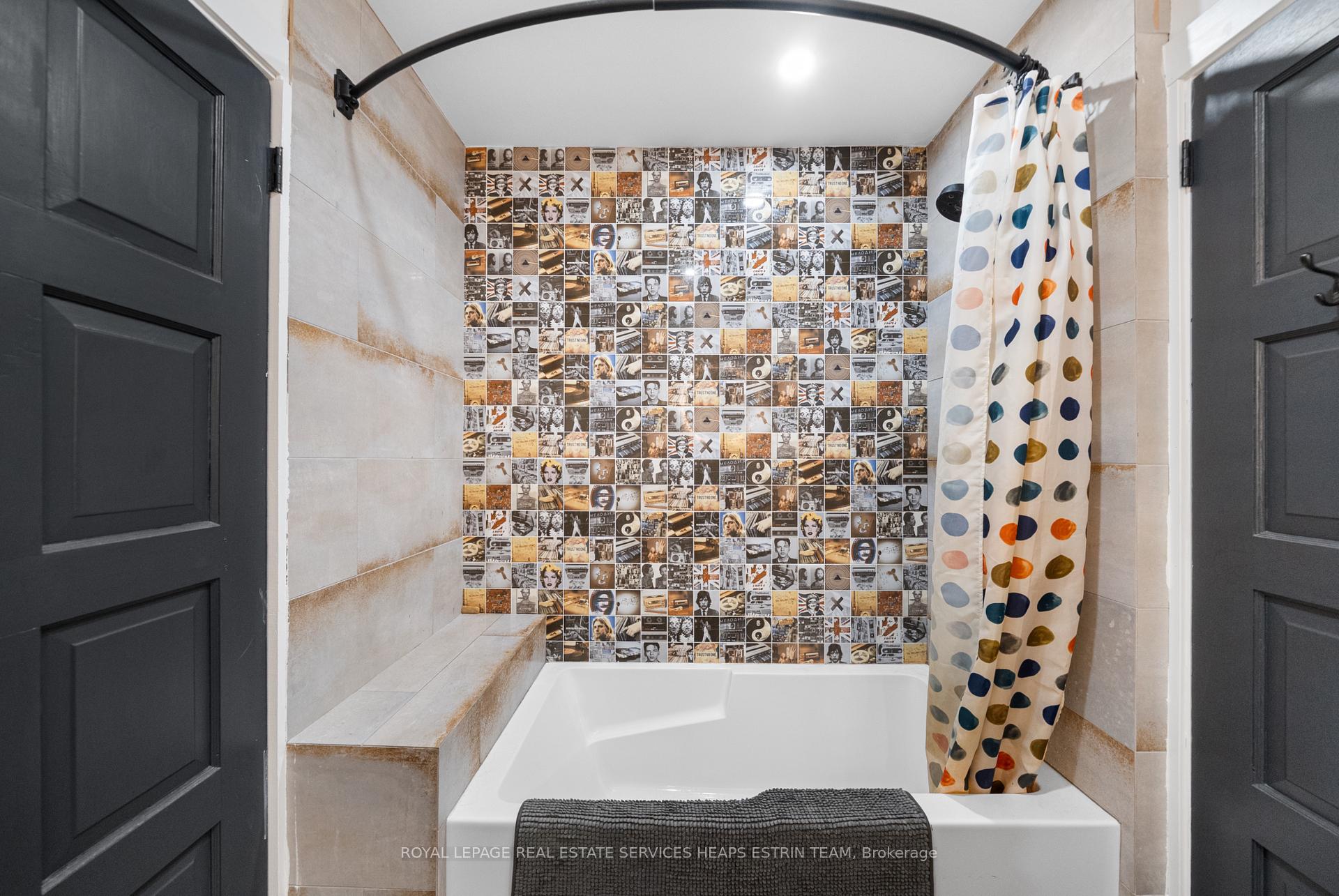 Photo 23 of 115 Robinson Street, Toronto, Trinity-Bellwoods — HOMEH