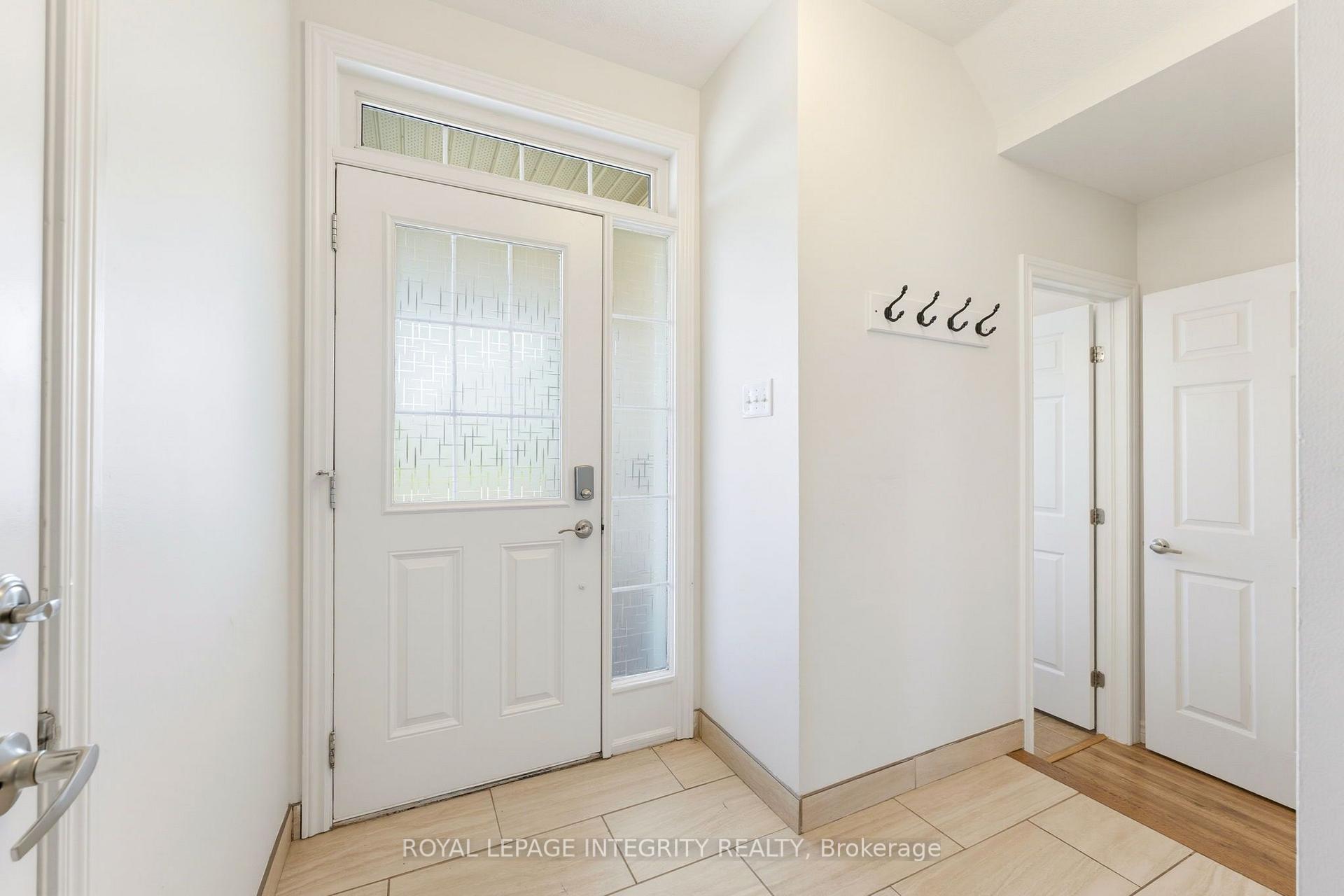 Photo 7 of 3631 Cambrian Road, Ottawa, Barrhaven - Half Moon Bay — HOMEH