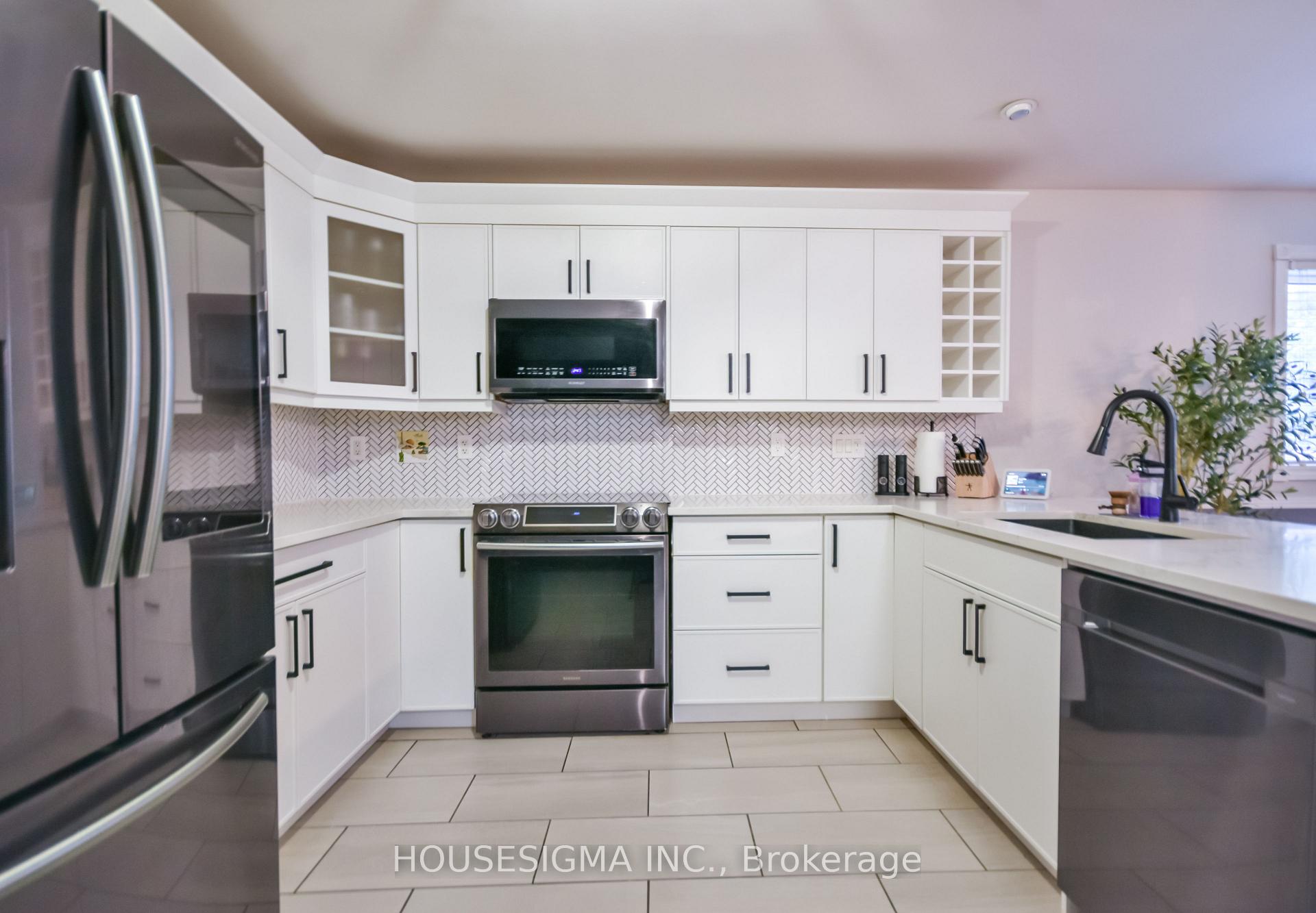 Photo 12 of 3965 Parkside Drive, Ramara, Rural Ramara — HOMEH