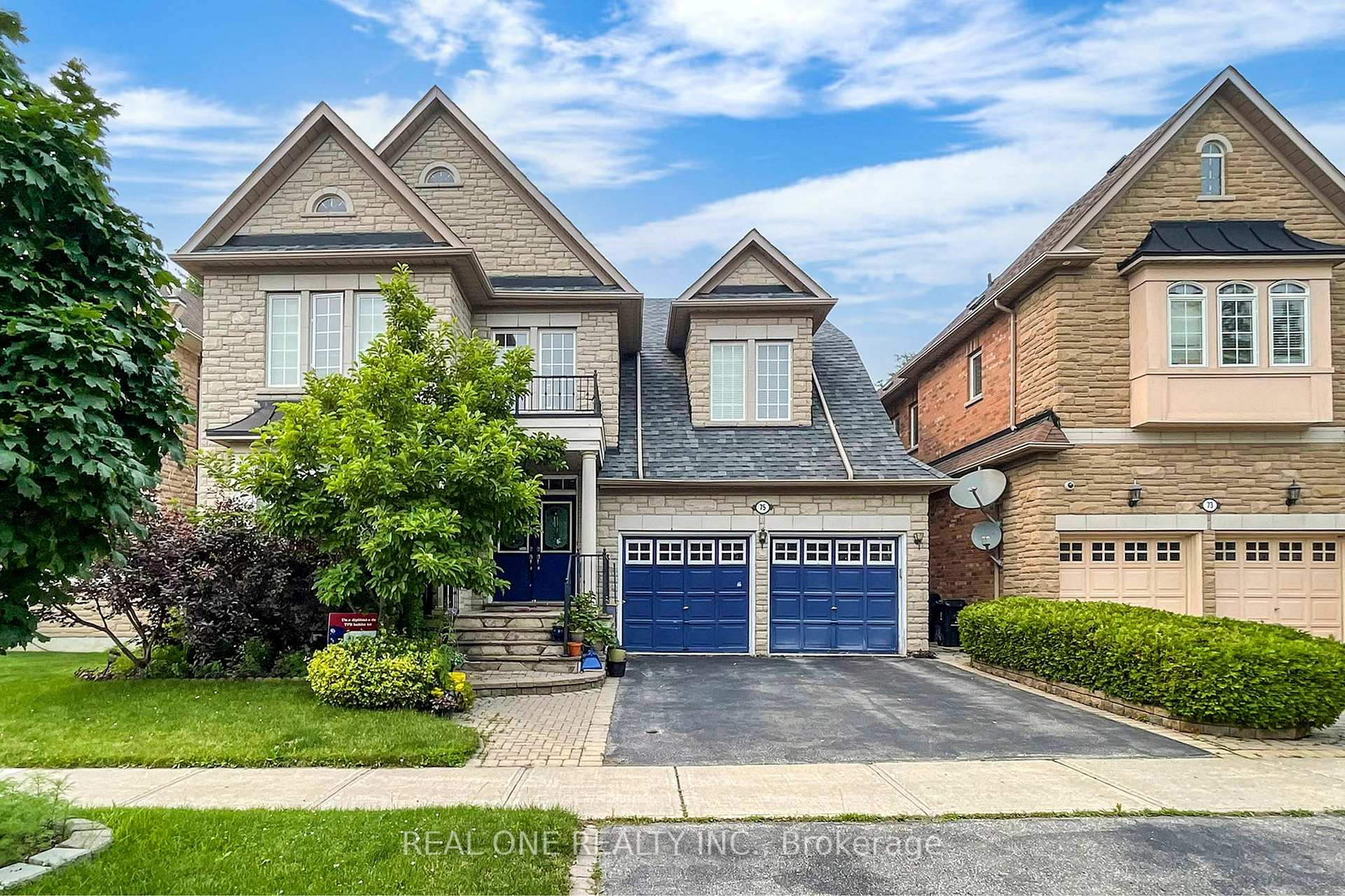 Photo 1 of 75 Green Meadows Circle, North York, Don Valley Village — HOMEH