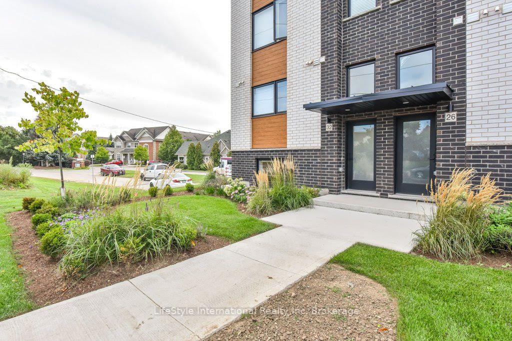 Photo 36 of 32 Duggan Lane, Guelph, Clairfields/Hanlon Business Park — HOMEH