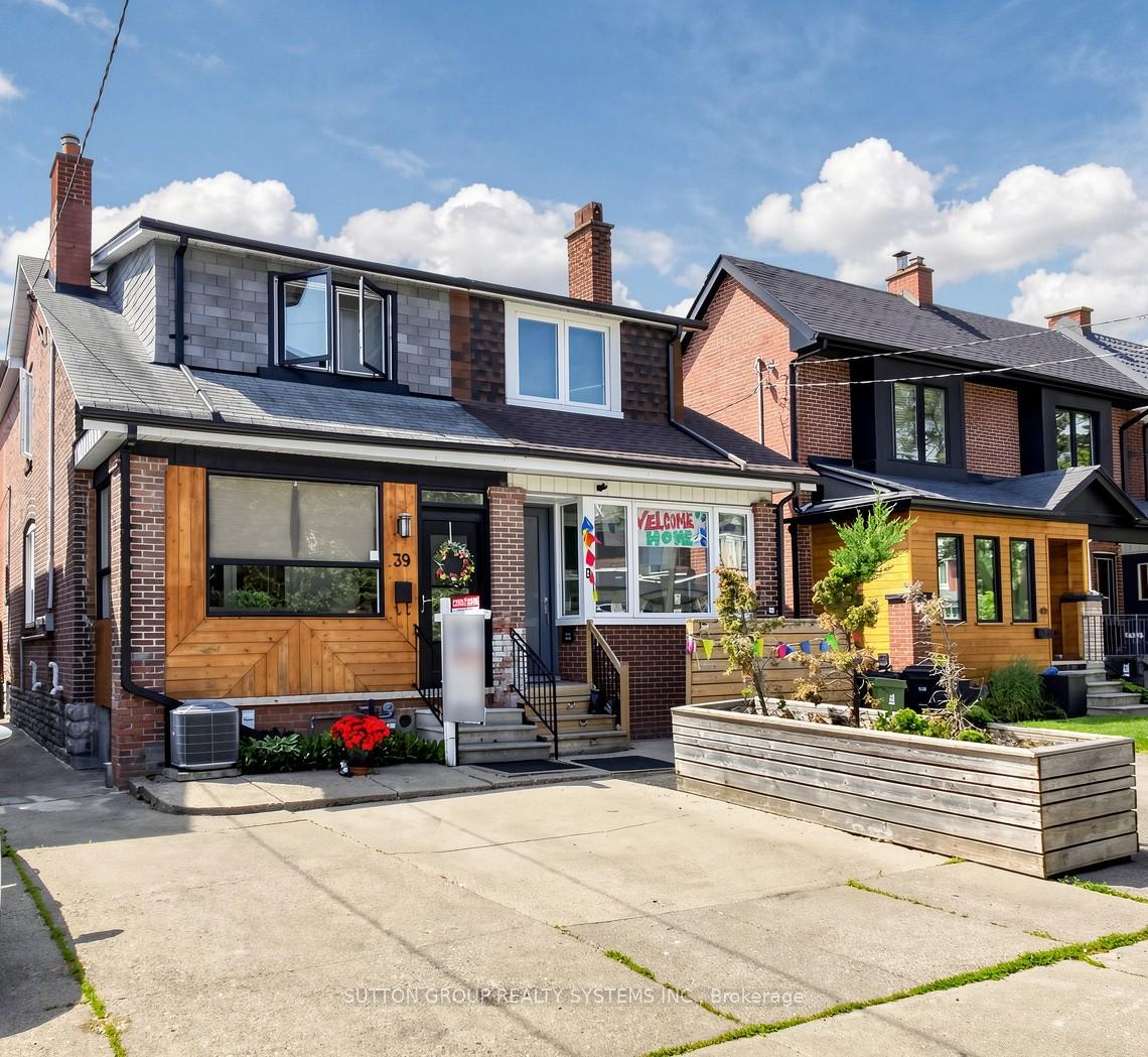 Photo 2 of 39 Exeter Street, Toronto, Weston-Pellam Park — HOMEH