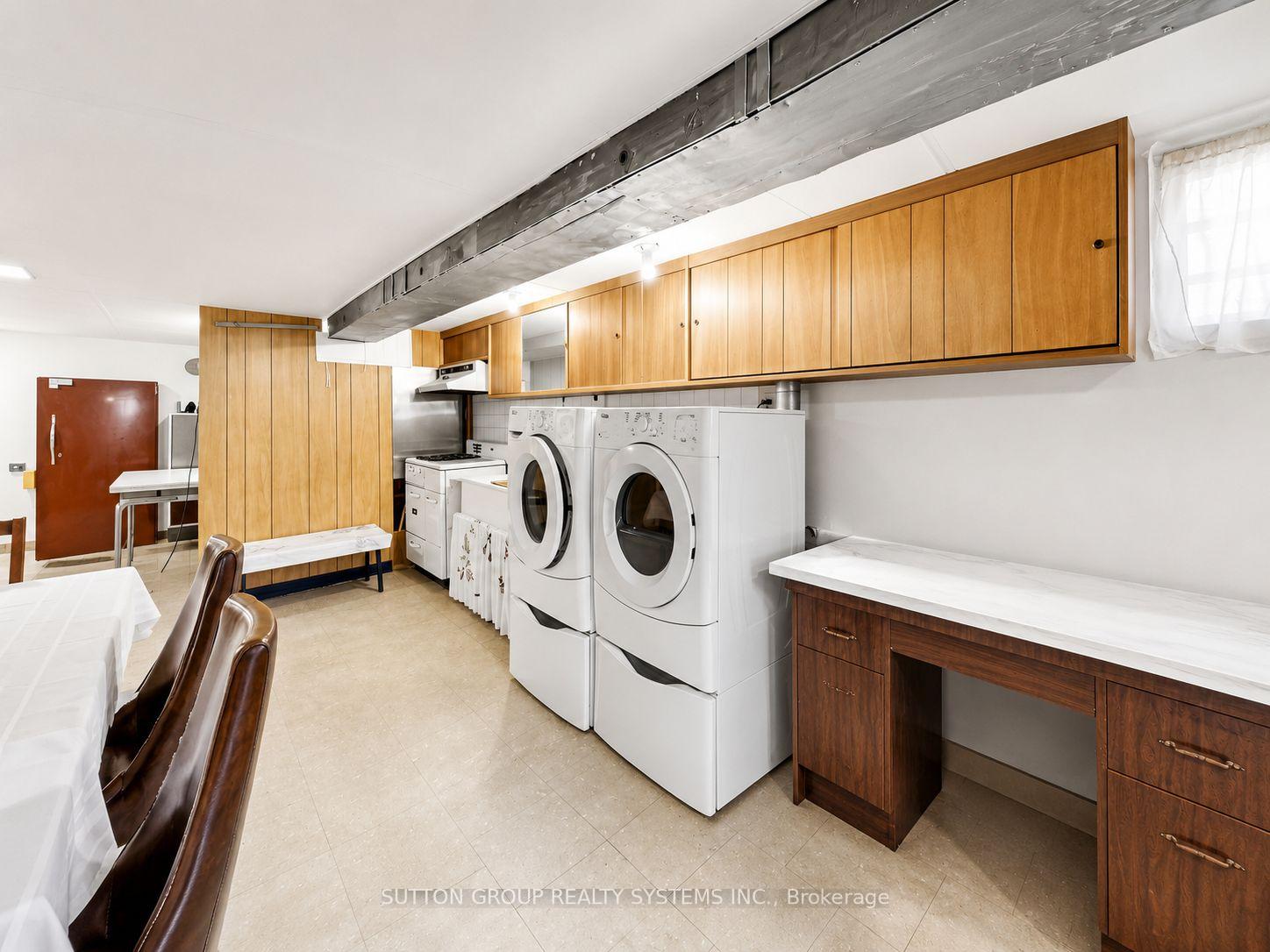 Photo 28 of 39 Exeter Street, Toronto, Weston-Pellam Park — HOMEH