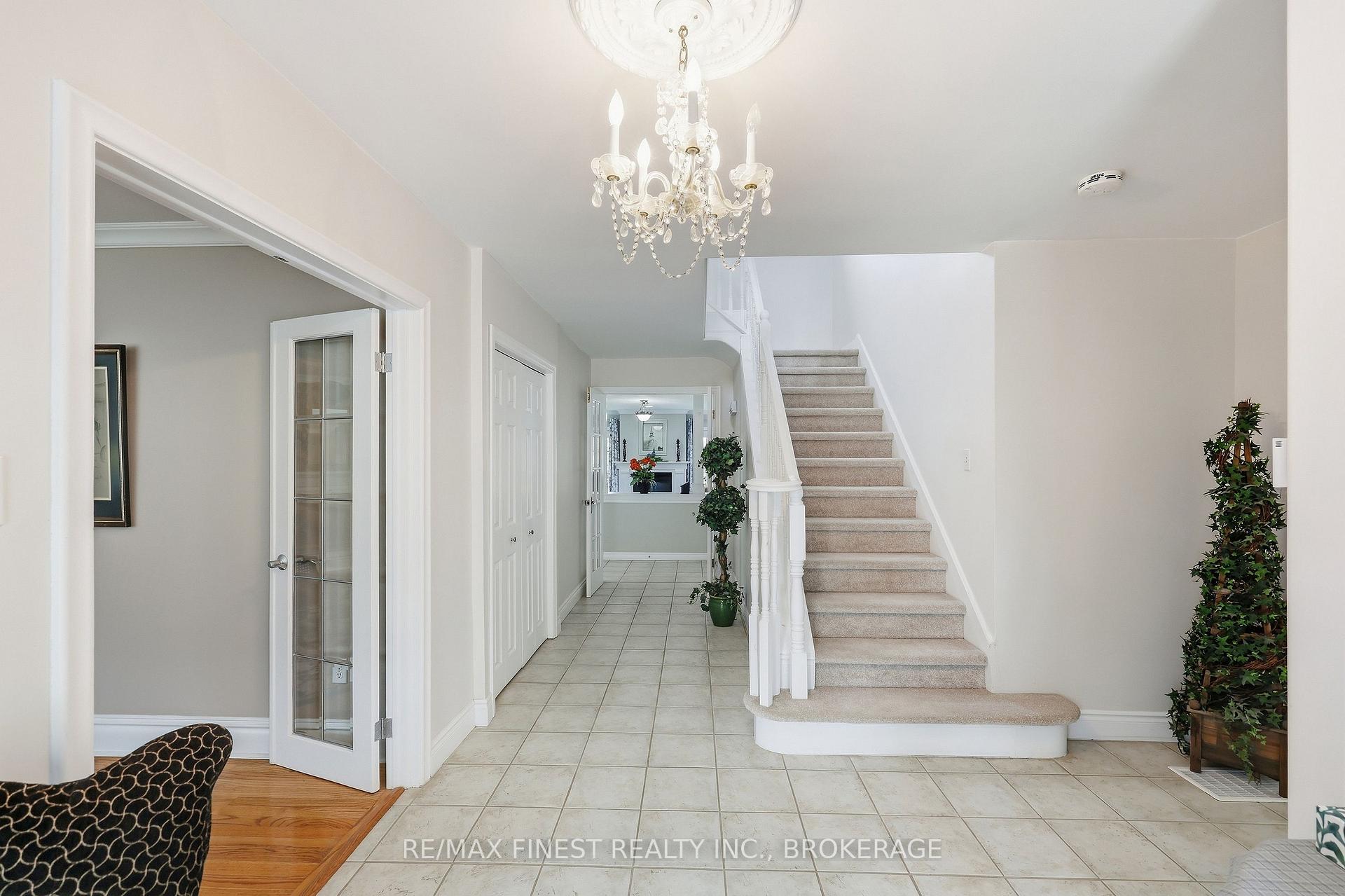 Photo 6 of 18 Stormont Avenue, Kingston, West of Sir John A. Blvd — HOMEH