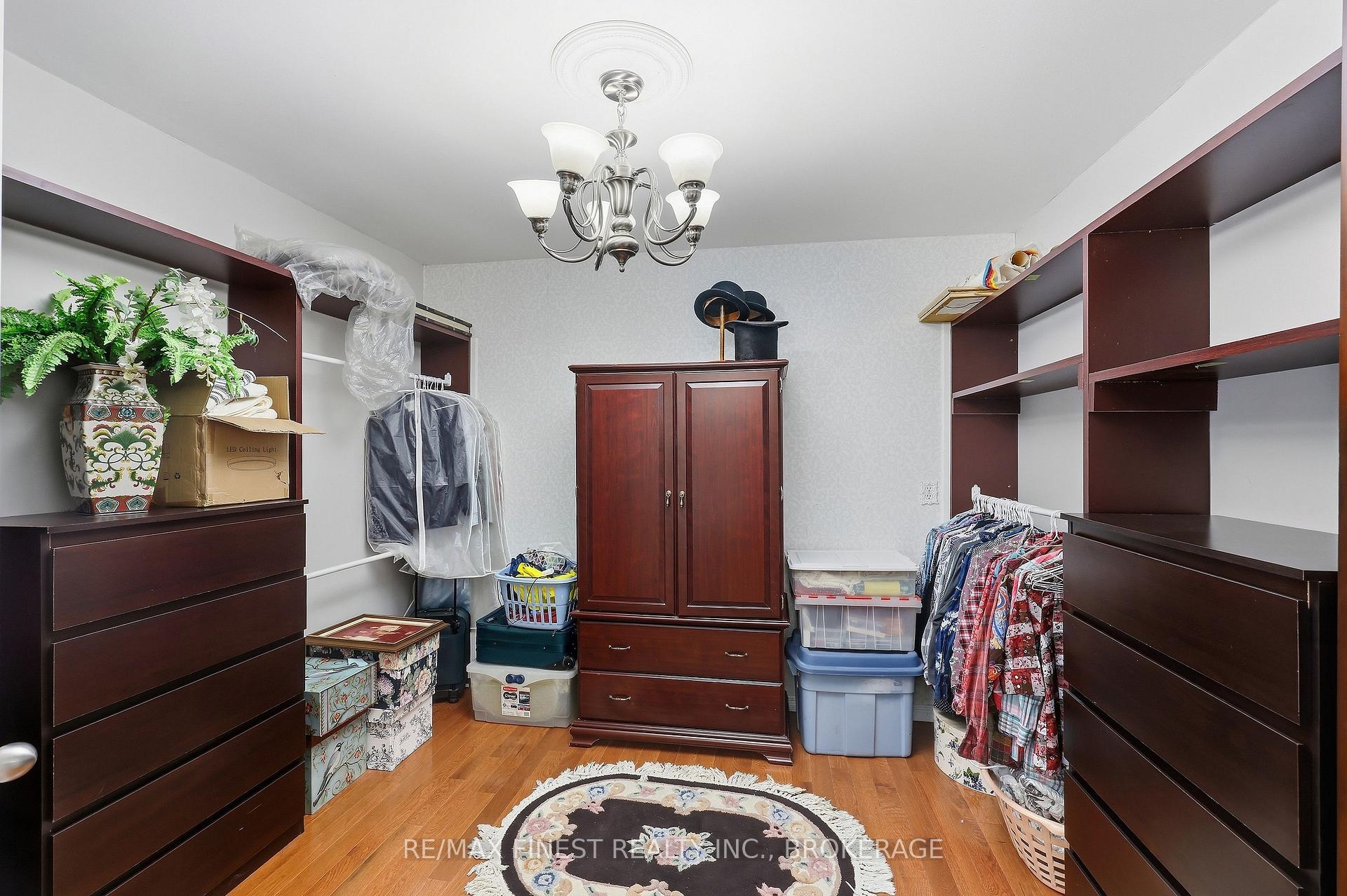 Photo 20 of 18 Stormont Avenue, Kingston, West of Sir John A. Blvd — HOMEH