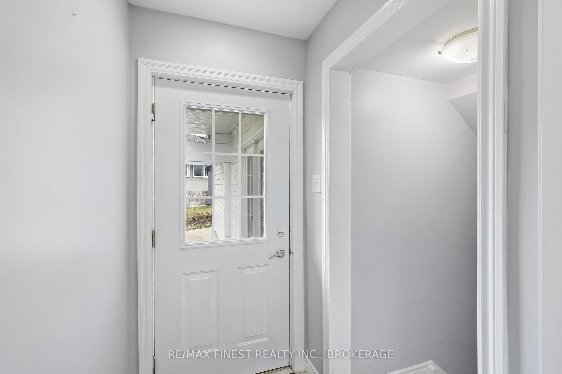 Photo 24 of 18 Stormont Avenue, Kingston, West of Sir John A. Blvd — HOMEH