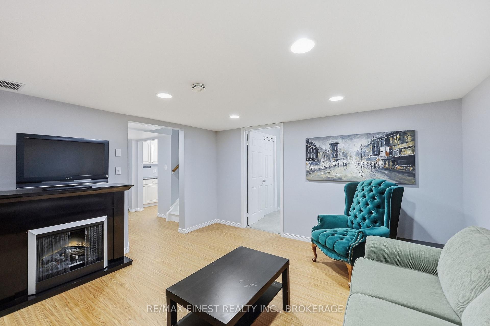 Photo 38 of 18 Stormont Avenue, Kingston, West of Sir John A. Blvd — HOMEH