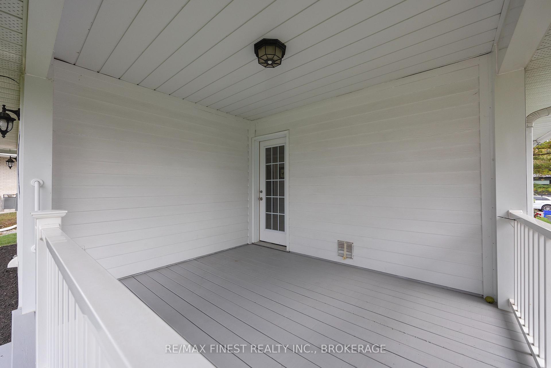 Photo 47 of 18 Stormont Avenue, Kingston, West of Sir John A. Blvd — HOMEH