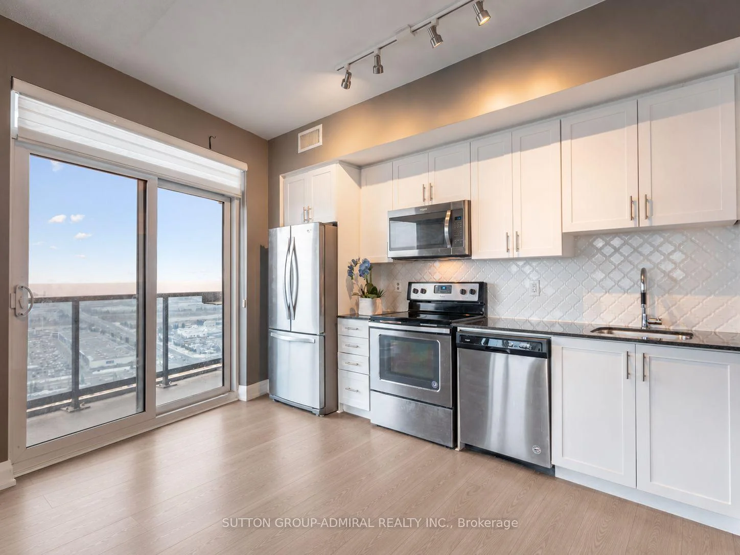 Photo 4 of Unit 2908, 3600 Highway 7, Vaughan, Vaughan Corporate Centre — HOMEH