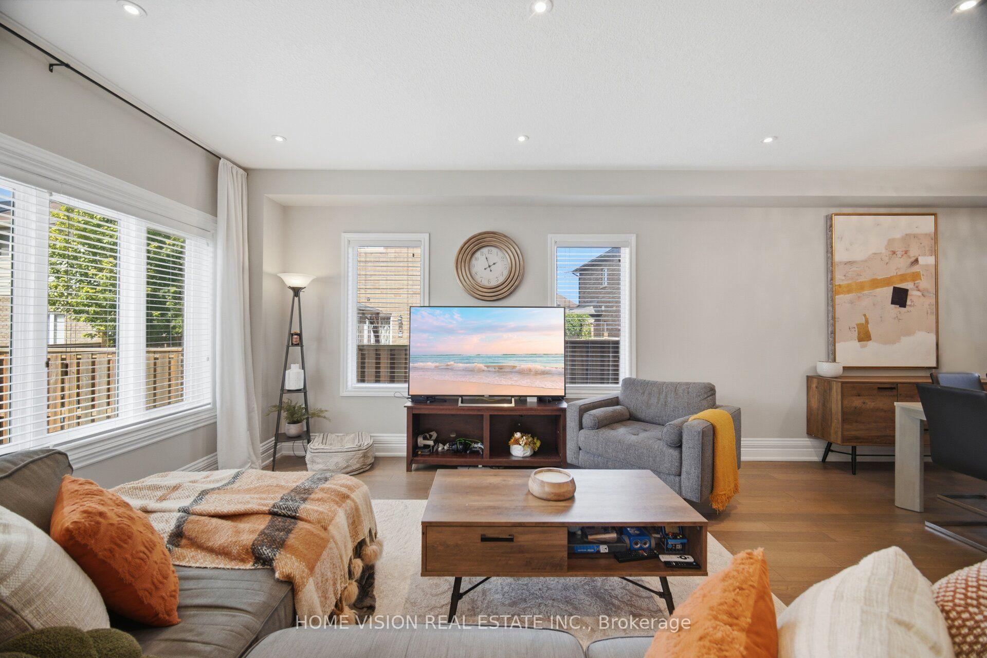 Photo 6 of 8 Colorado Boulevard, Hamilton, Stoney Creek — HOMEH