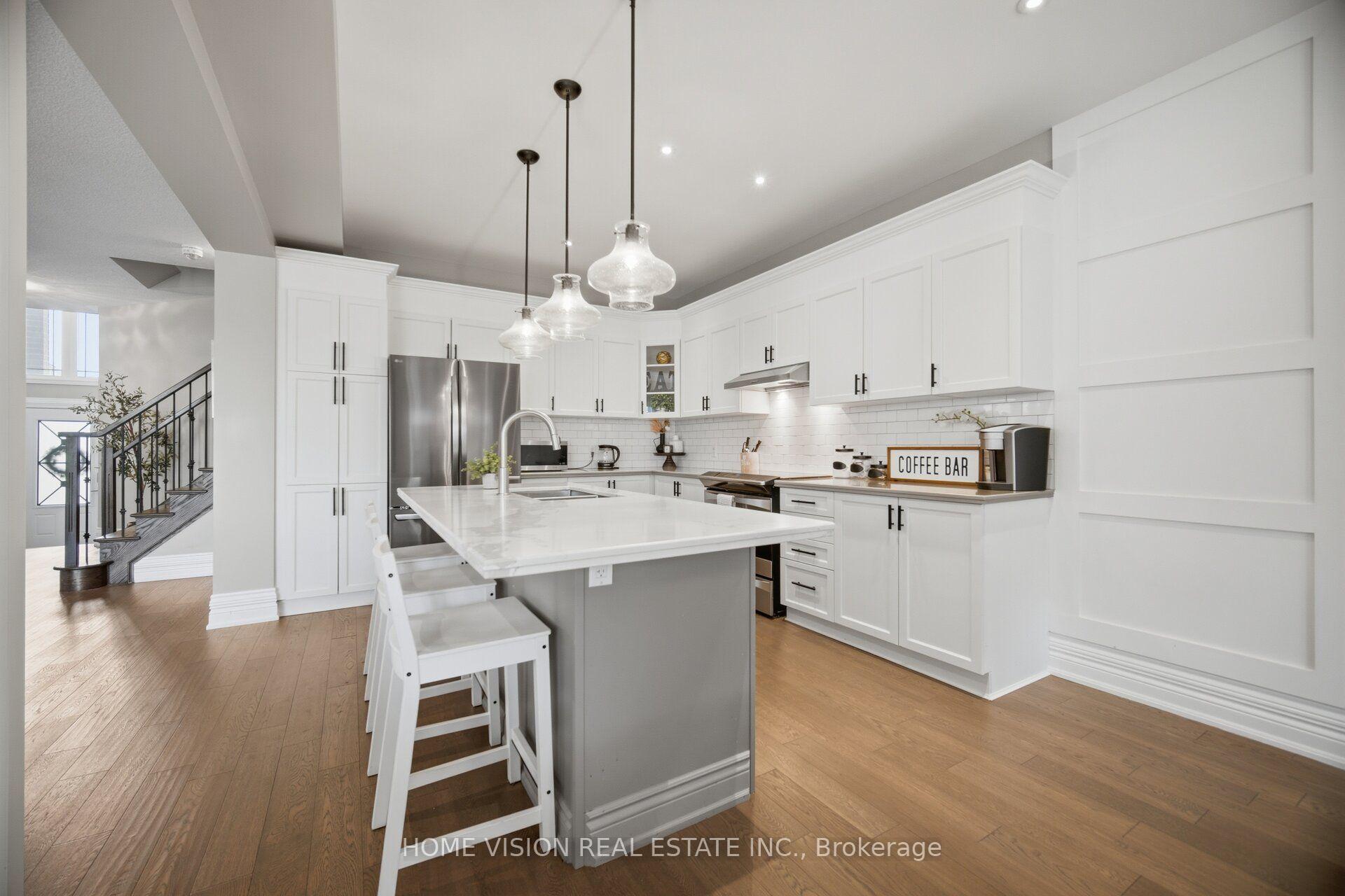 Photo 8 of 8 Colorado Boulevard, Hamilton, Stoney Creek — HOMEH