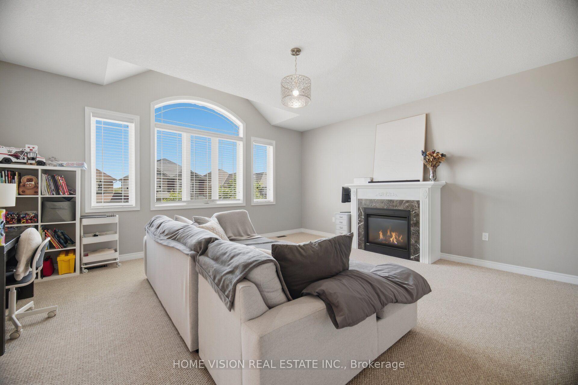 Photo 17 of 8 Colorado Boulevard, Hamilton, Stoney Creek — HOMEH