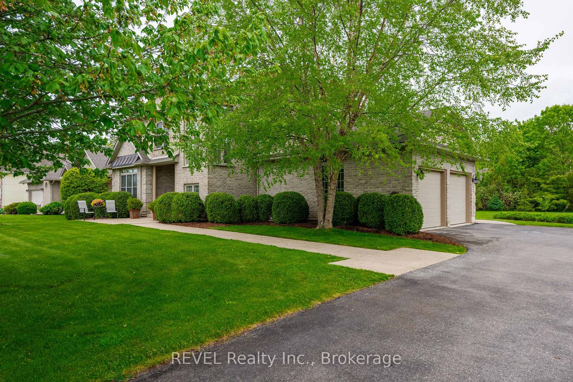 Photo 6 of 3250 Thunder Bay Road, Fort Erie, Ridgeway — HOMEH