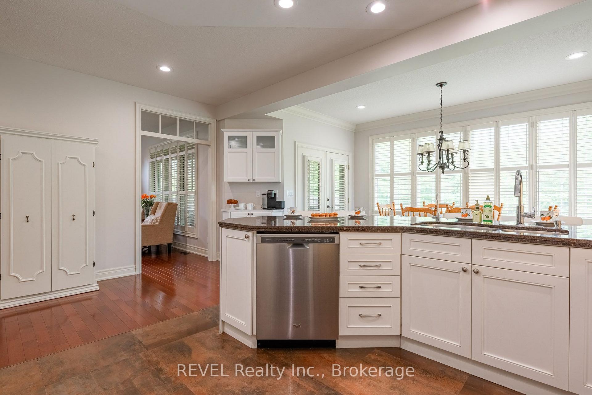 Photo 16 of 3250 Thunder Bay Road, Fort Erie, Ridgeway — HOMEH