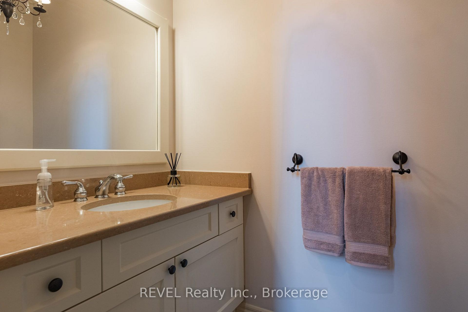 Photo 22 of 3250 Thunder Bay Road, Fort Erie, Ridgeway — HOMEH