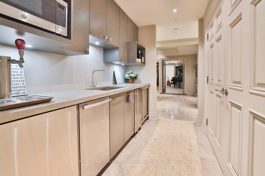 Photo 34 of 20 Cluny Drive, Toronto, Rosedale-Moore Park — HOMEH
