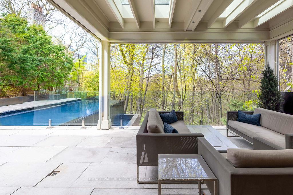 Photo 37 of 20 Cluny Drive, Toronto, Rosedale-Moore Park — HOMEH