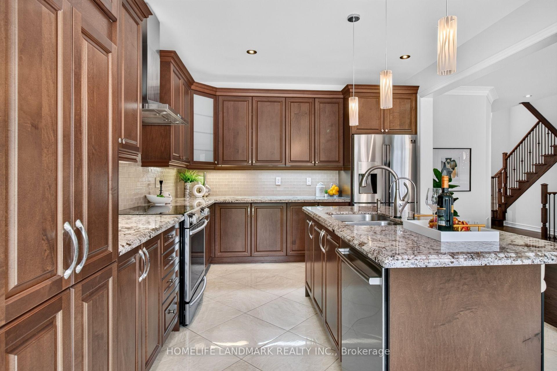 Photo 6 of 75 Estrella Crescent, Richmond Hill, Jefferson — HOMEH