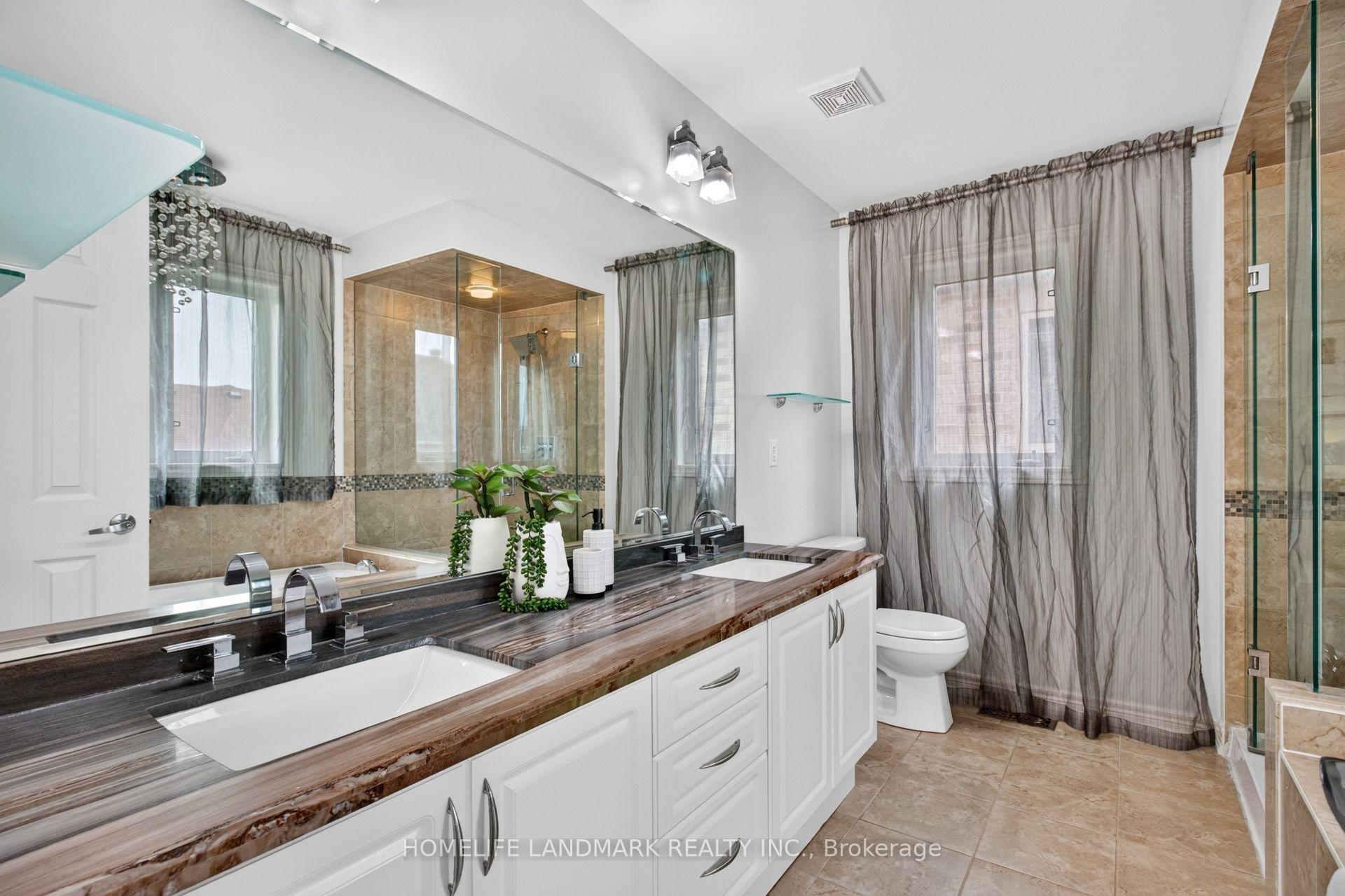 Photo 17 of 75 Estrella Crescent, Richmond Hill, Jefferson — HOMEH