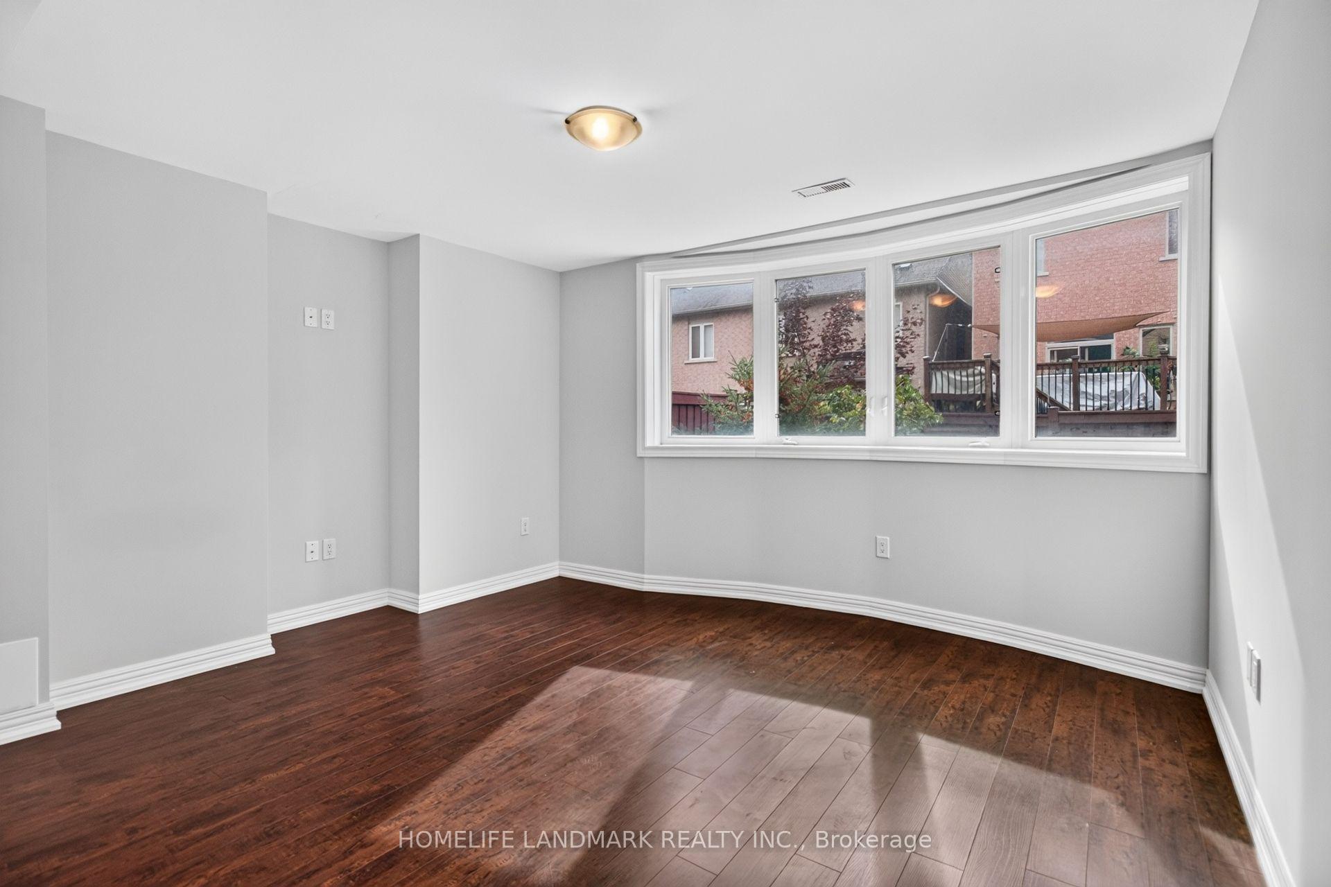Photo 19 of 75 Estrella Crescent, Richmond Hill, Jefferson — HOMEH