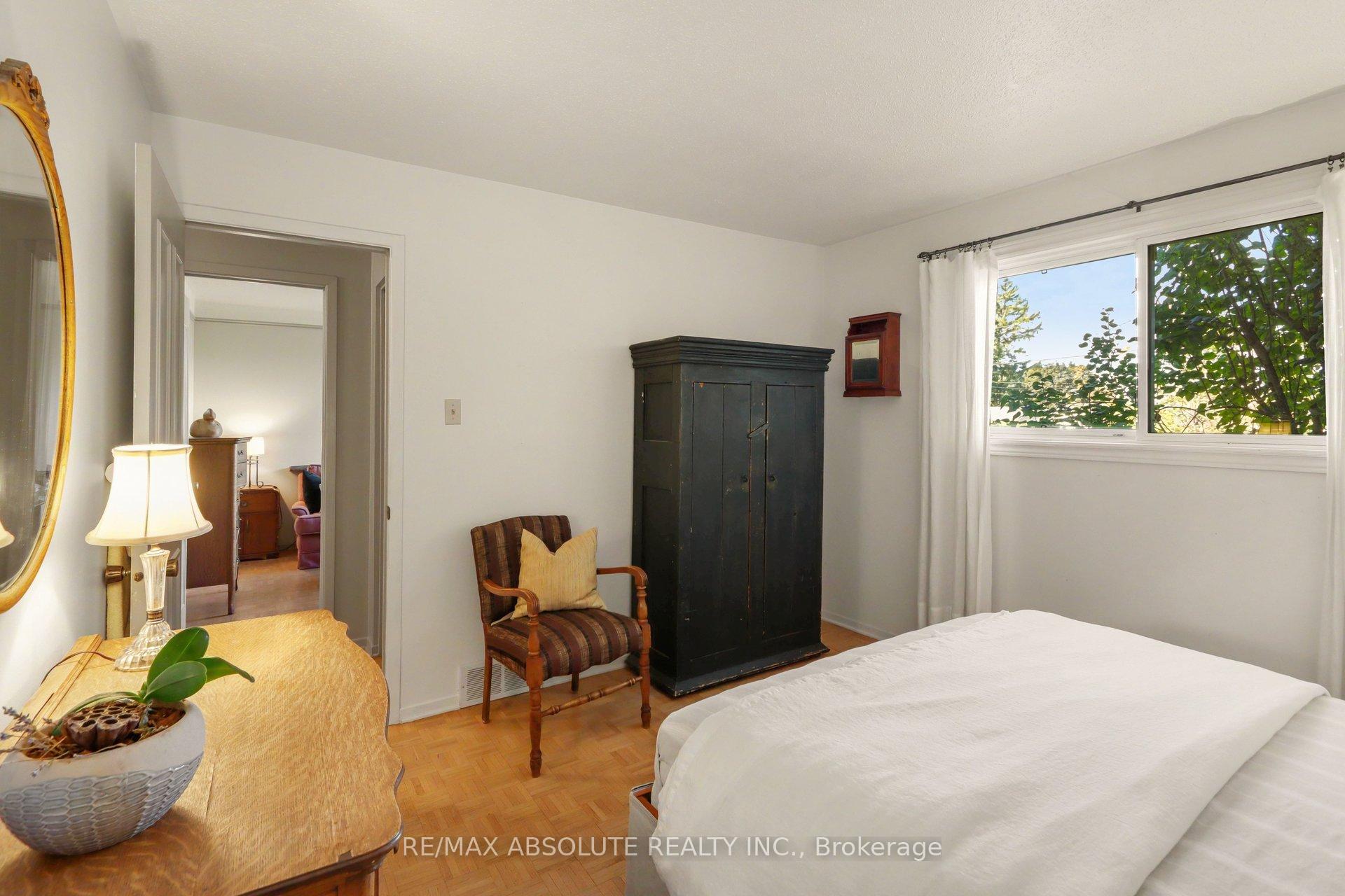 Photo 14 of 125 Juniper Street E, Ottawa, Chatelaine Village — HOMEH