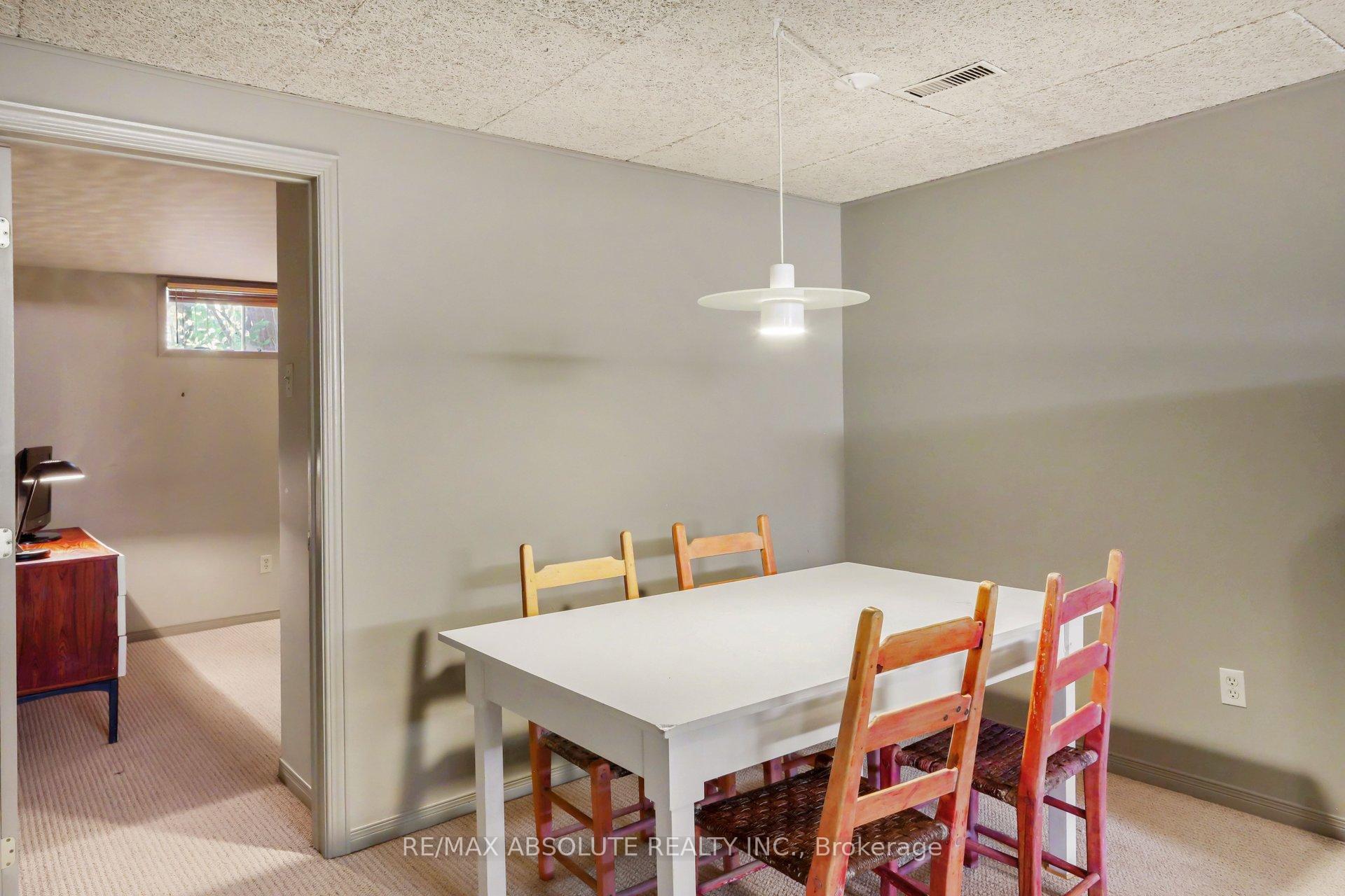 Photo 22 of 125 Juniper Street E, Ottawa, Chatelaine Village — HOMEH