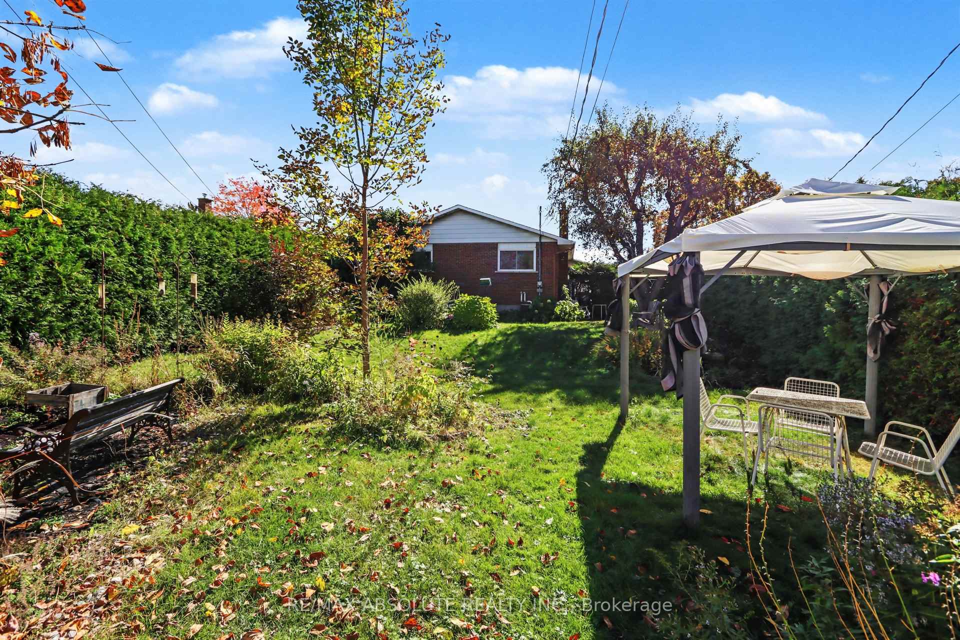 Photo 28 of 125 Juniper Street E, Ottawa, Chatelaine Village — HOMEH