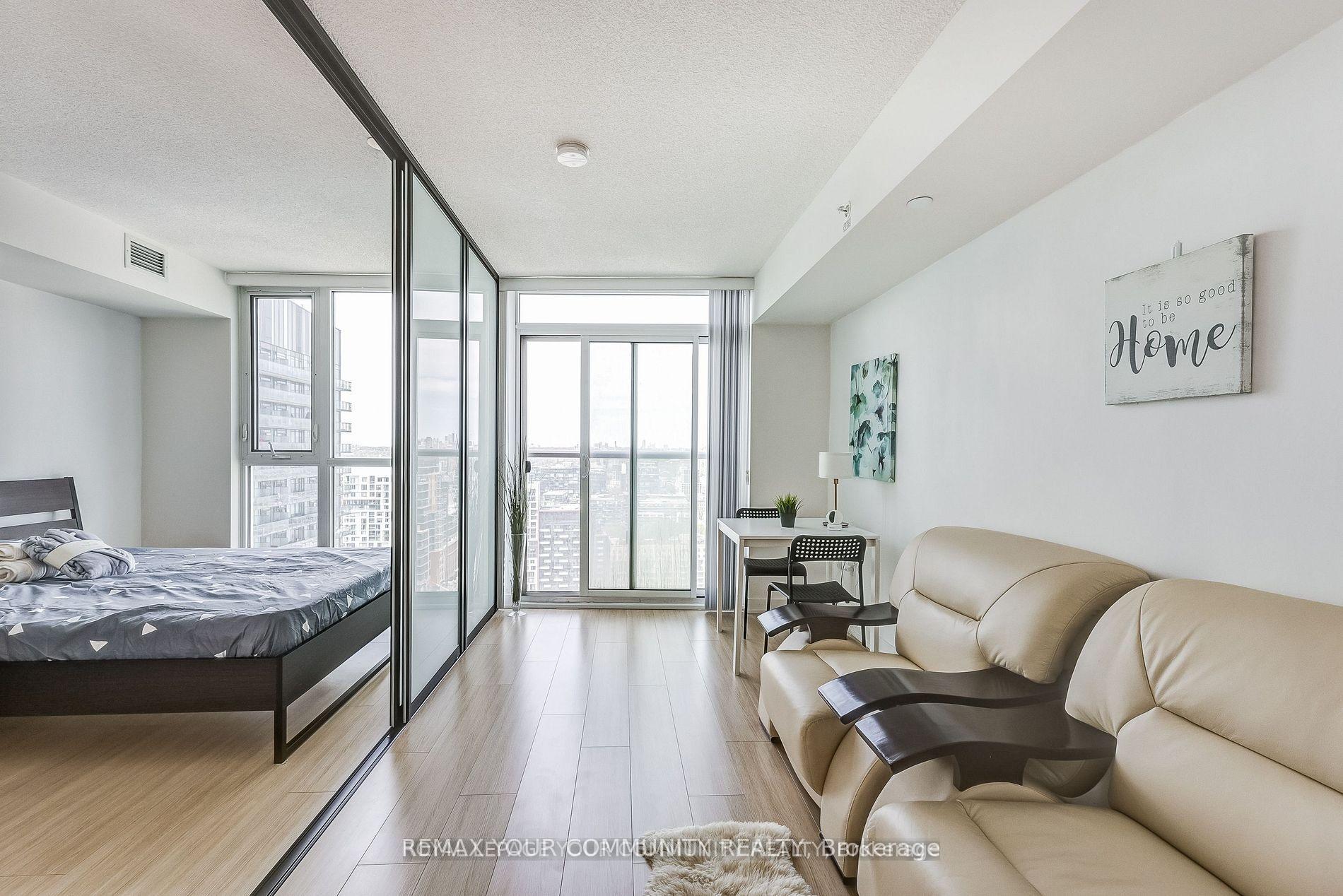 Photo 2 of Unit 3208, 85 Queens Wharf Road, Toronto, Waterfront Communities — HOMEH