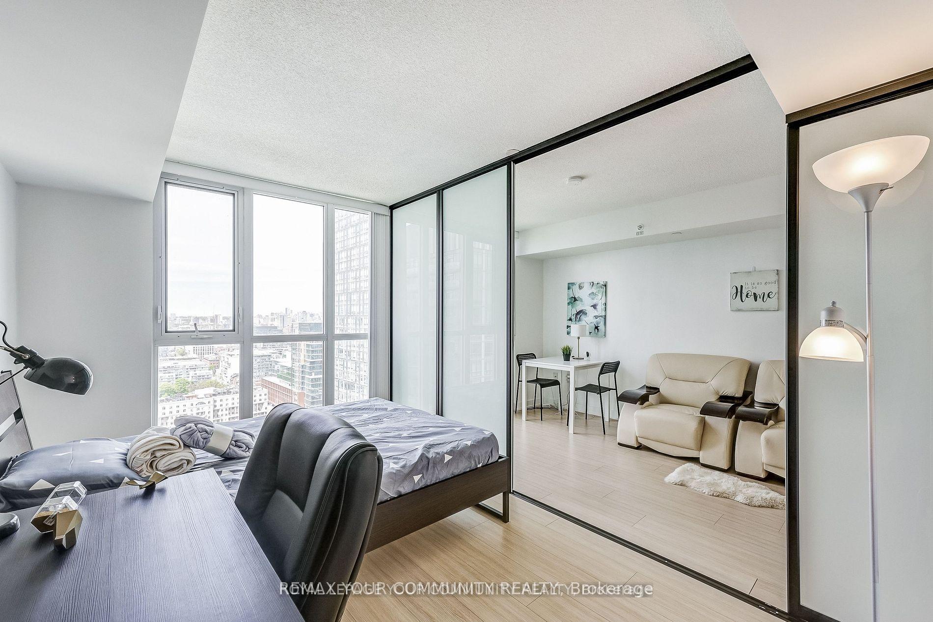 Photo 10 of Unit 3208, 85 Queens Wharf Road, Toronto, Waterfront Communities — HOMEH